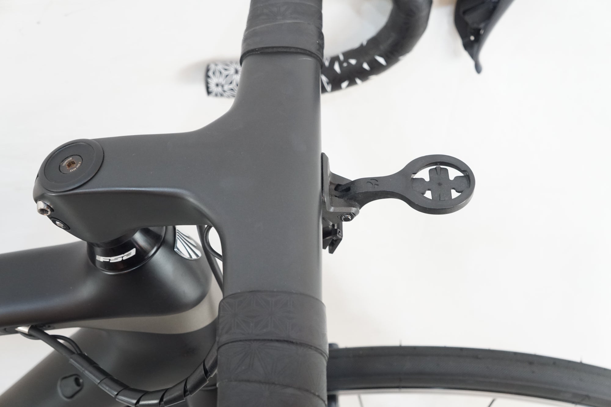 TREK 「トレック」 EMONDA SL 6 2019年モデル ロードバイク / バイチャリ浦和ベース
