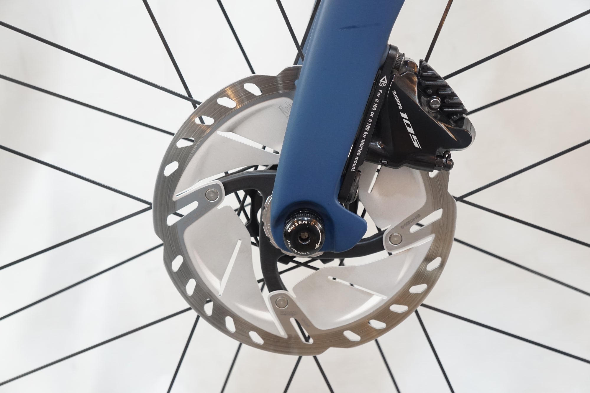 PINARELLO 「ピナレロ」 PARIS DISK 2020年モデルロードバイク / バイチャリ浦和ベース