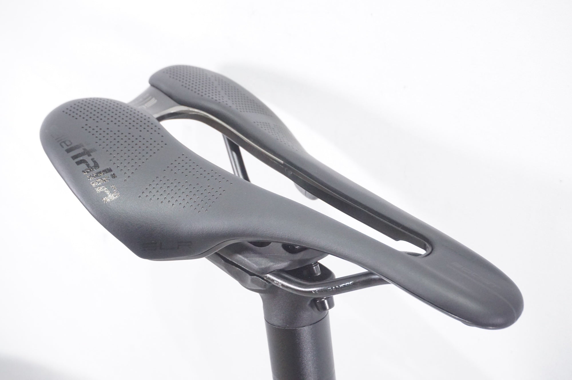 CARRERA 「カレラ」 ER-01 2020年モデル カスタム ロードバイク / AKIBA店