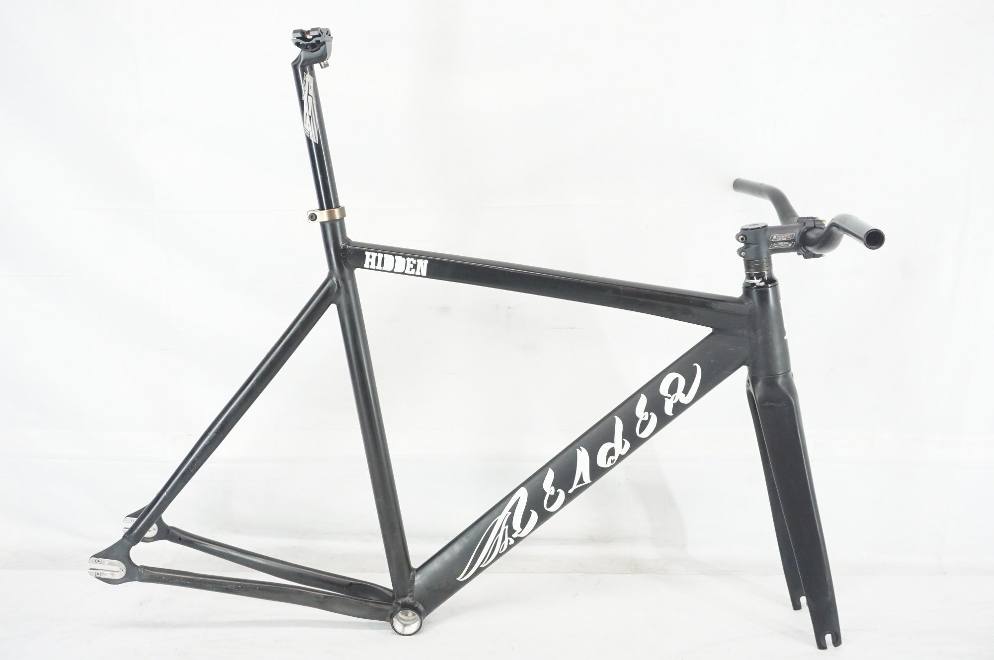 LEADER BIKES 「リーダーバイク」 HIDDEN CHAMPION CURE 2018年モデル フレームセット / 阪急塚口店