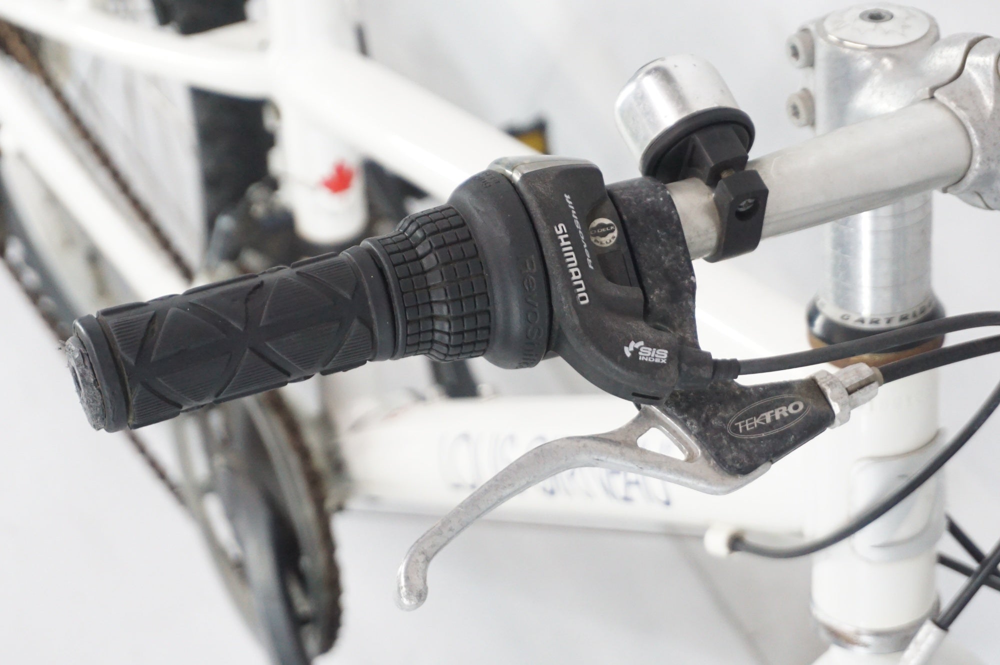 ジャンク LOUIS GARNEAU 「ルイガノ」 J22 年式不明 22インチ キッズバイク / 阪急塚口店