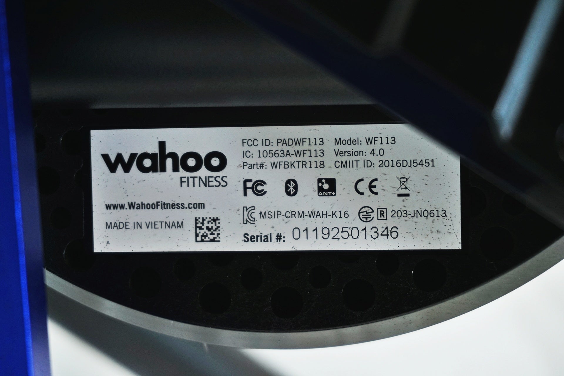 WAHOO 「ワフー」 KICKR V4 WF113 スマートトレーナー / 有明ガーデン店