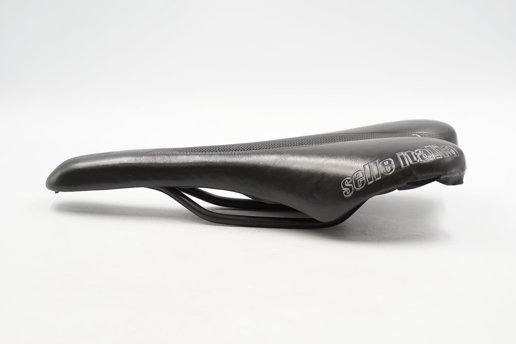 SELLE ITALIA 「セライタリア」 X1 サドル / 奈良店