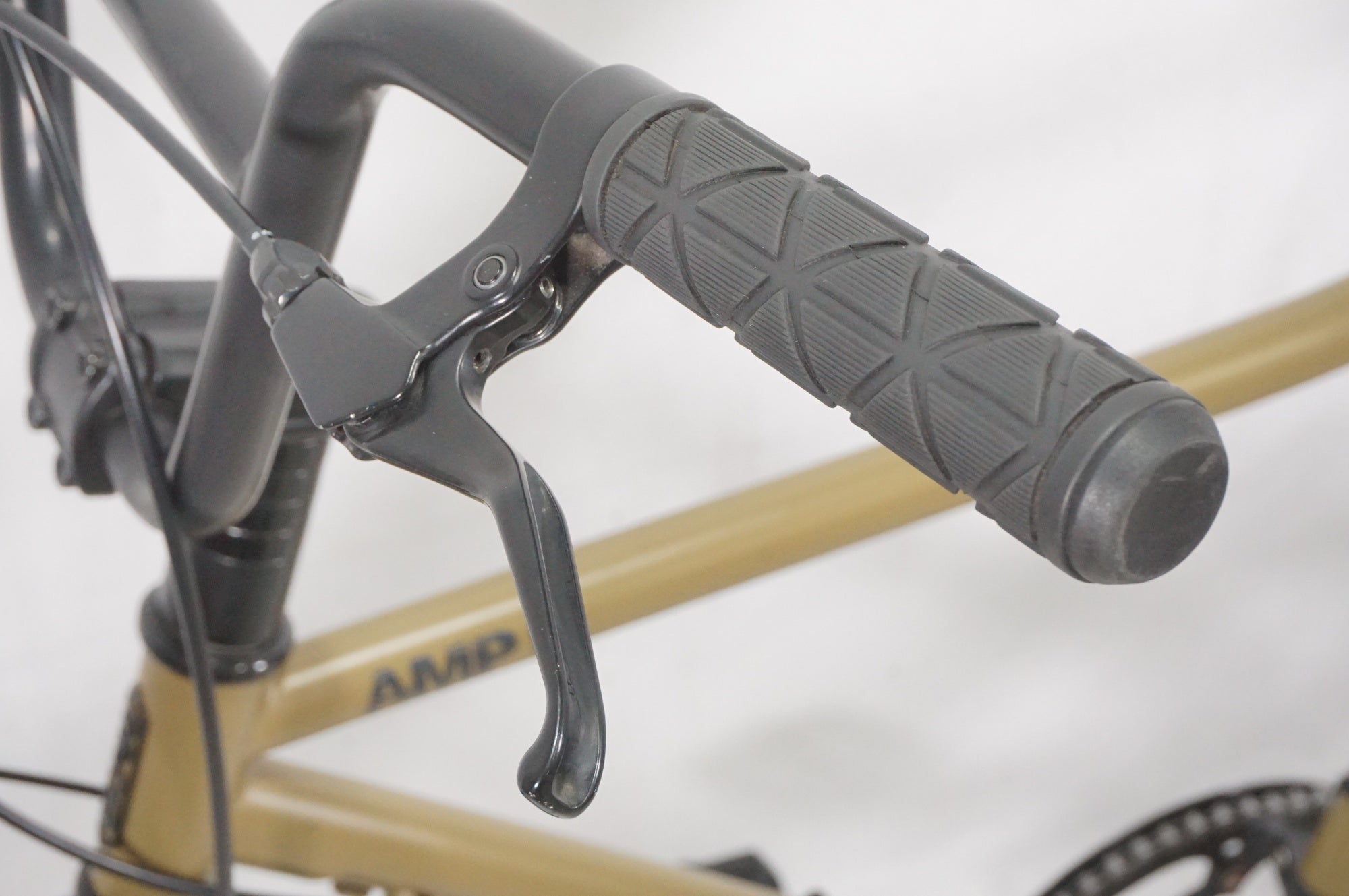 TERN 「ターン」 AMP F1 2023年モデル 20インチ ミニベロ / AKIBA店