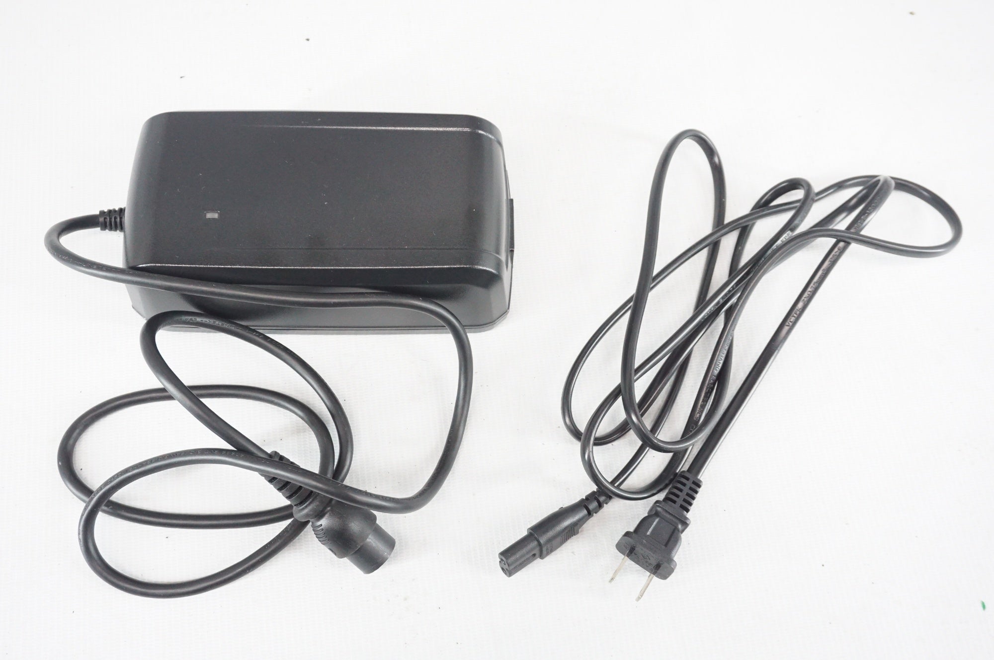 GIANT 「ジャイアント」 ESCAPE R E+ 2023年モデル E-BIKE / 阪急塚口店