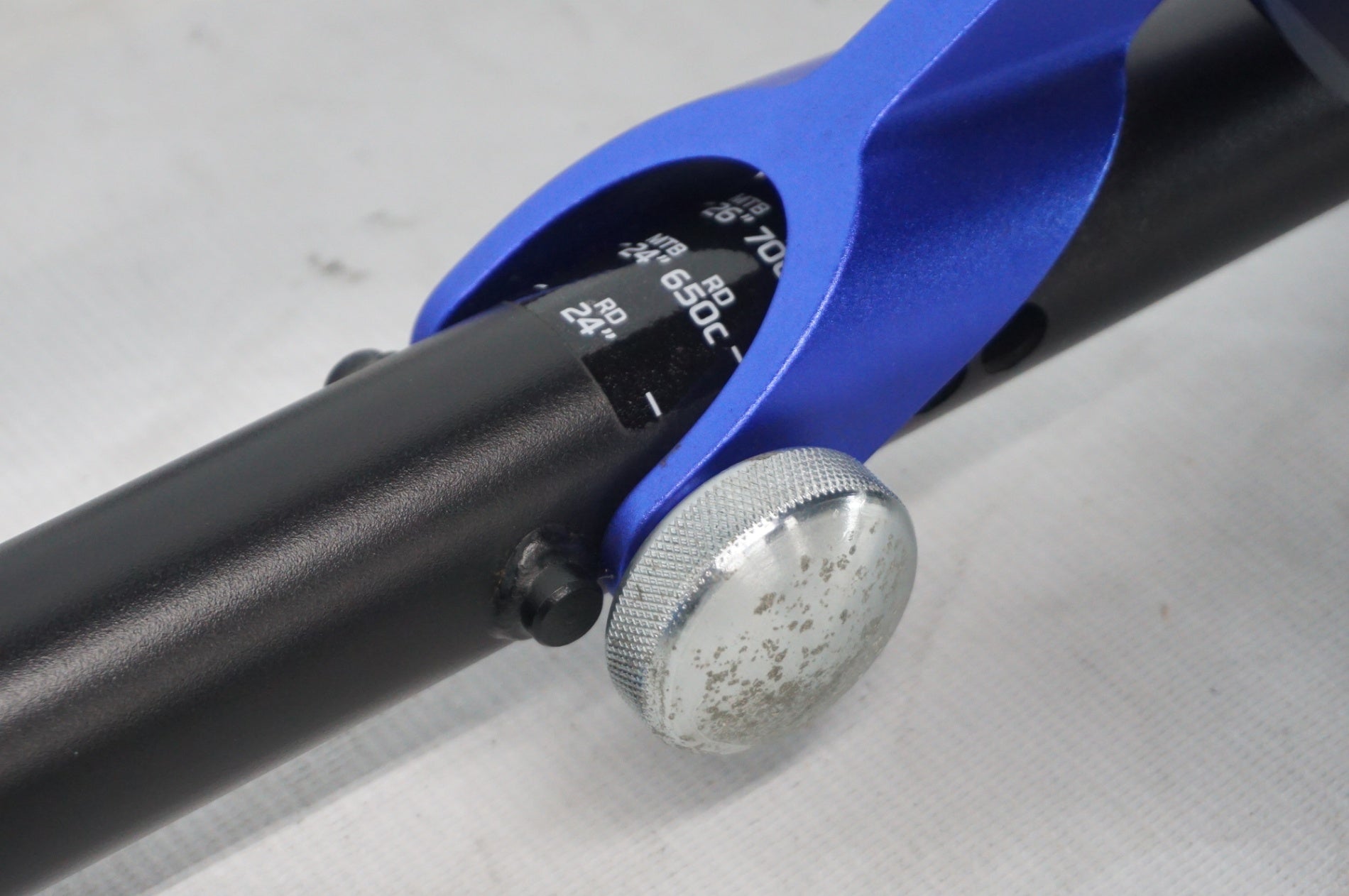 WAHOO 「ワフー」 KICKR V5 サイクルトレーナー / 阪急塚口店