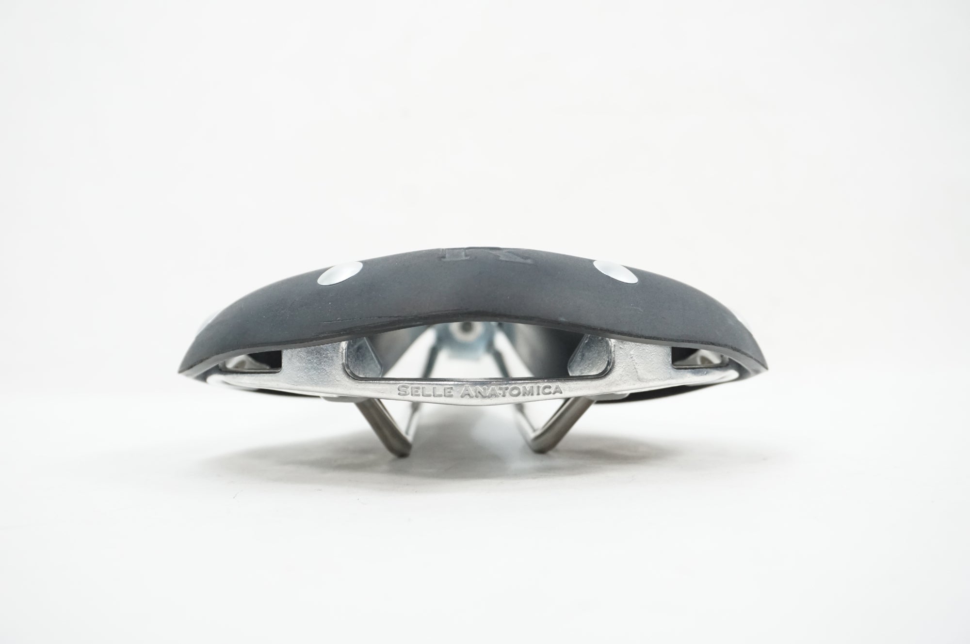 SELLE ANATOMICA 「セラアナトミカ」 R2 RUBBER サドル / 川越店