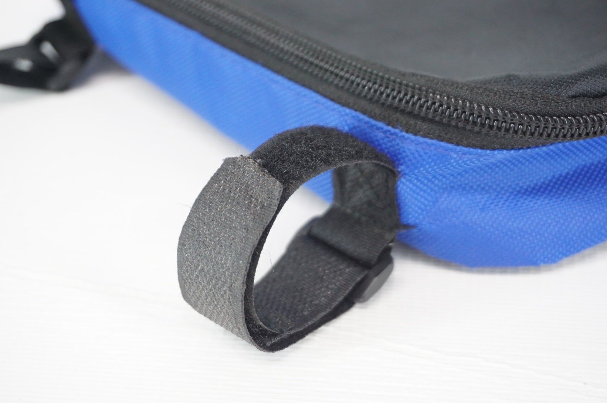 ROSWHEEL 「ロスウィール」 トライアングル フレームバッグ / 阪急塚口店