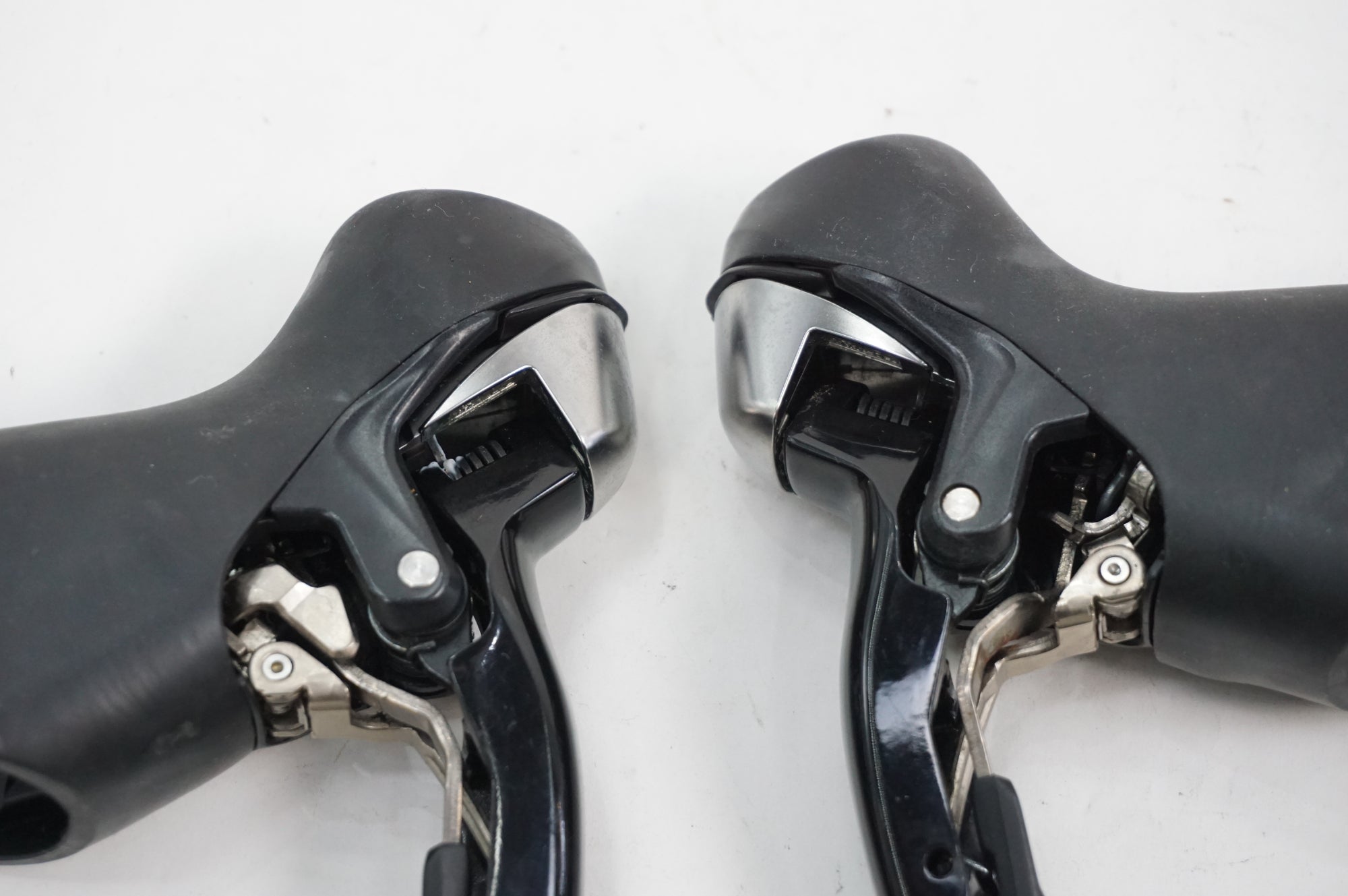 SHIMANO 「シマノ」 105 ST-5700 デュアルコントロールレバー / 川越店