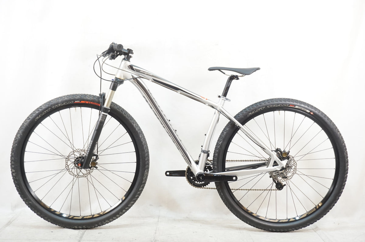SPECIALIZED 「スペシャライズド」 STUMPJUMPER COMP 2012年モデル カスタム マウンテンバイク / 浦和ベース