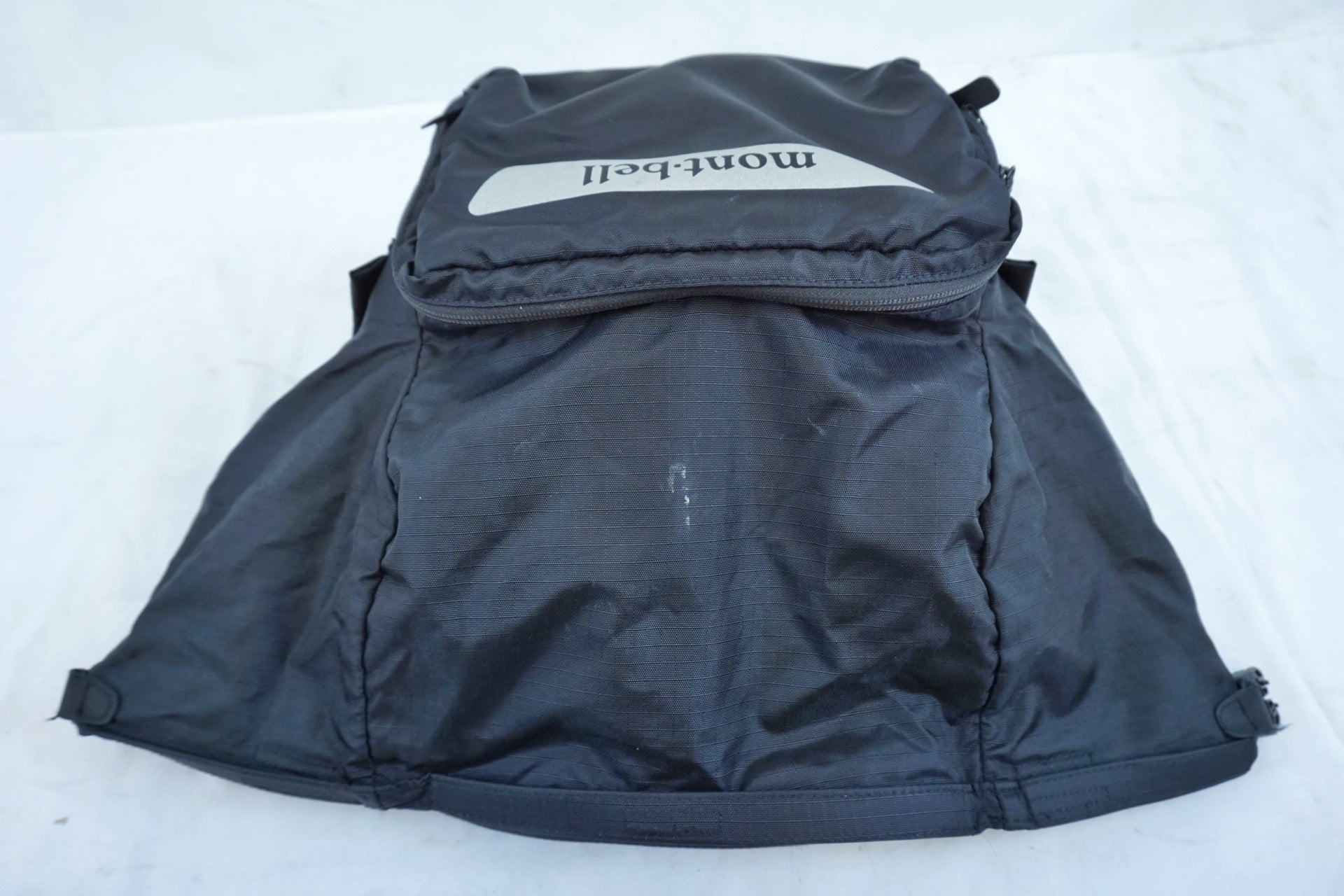 MONT-BELL 「モンベル」 フロントバッグ / 有明ガーデン店