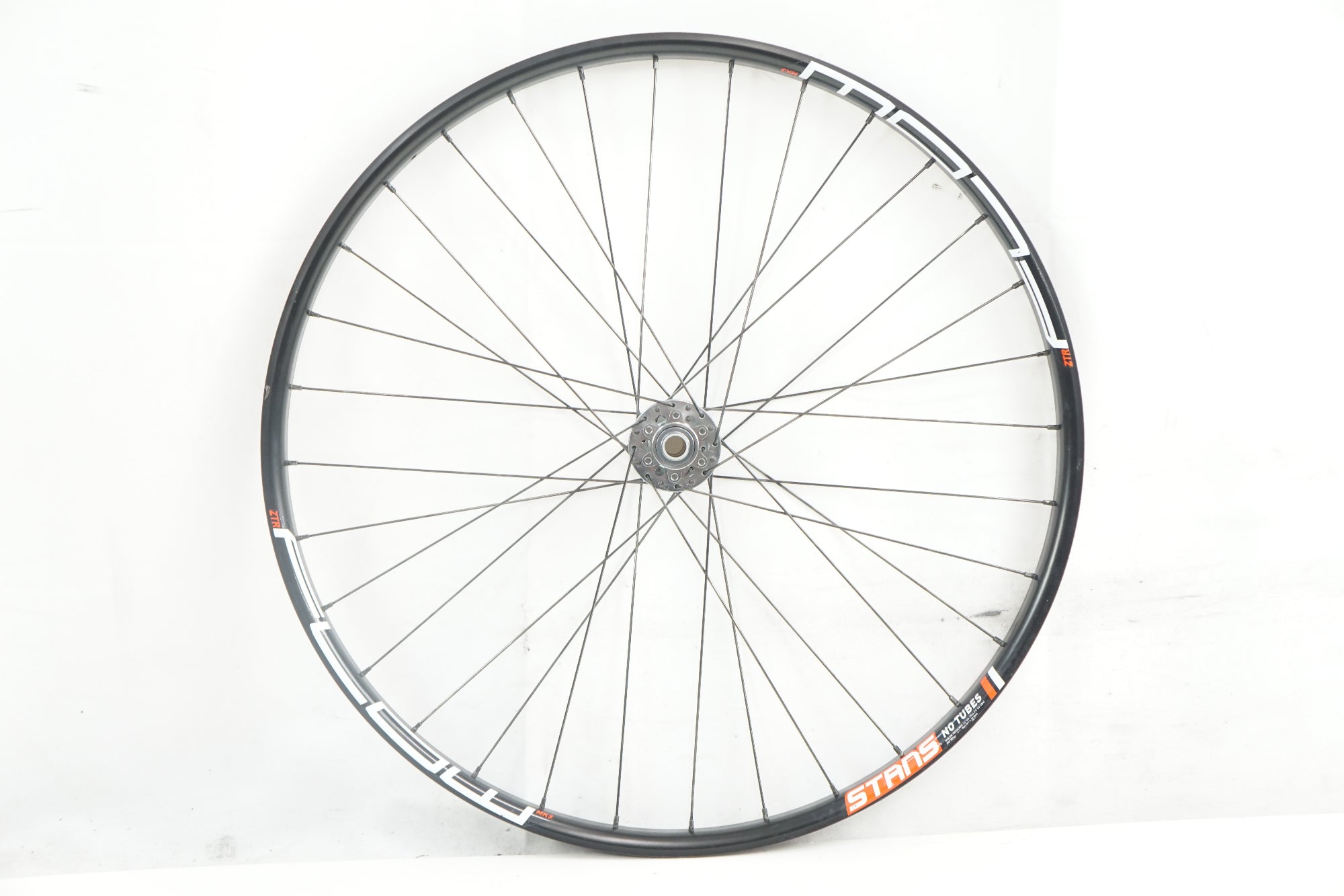 STANS 「スタンス」 FLOW MK3 フロントホイール / バイチャリ浦和ベース