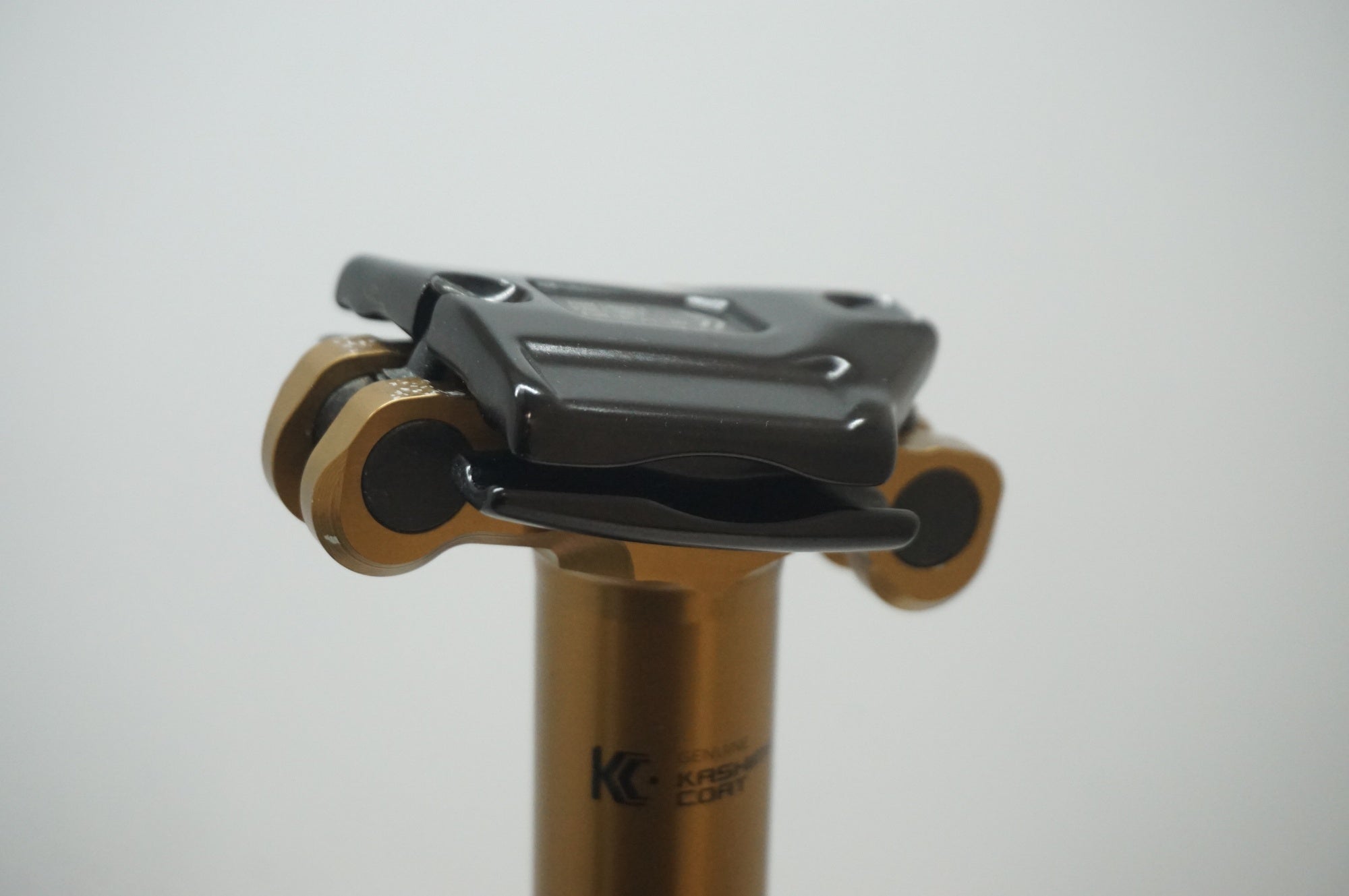 FOX 「フォックス」 TRANSFER φ30.9 360mm ドロッパーシートポスト / 福岡店