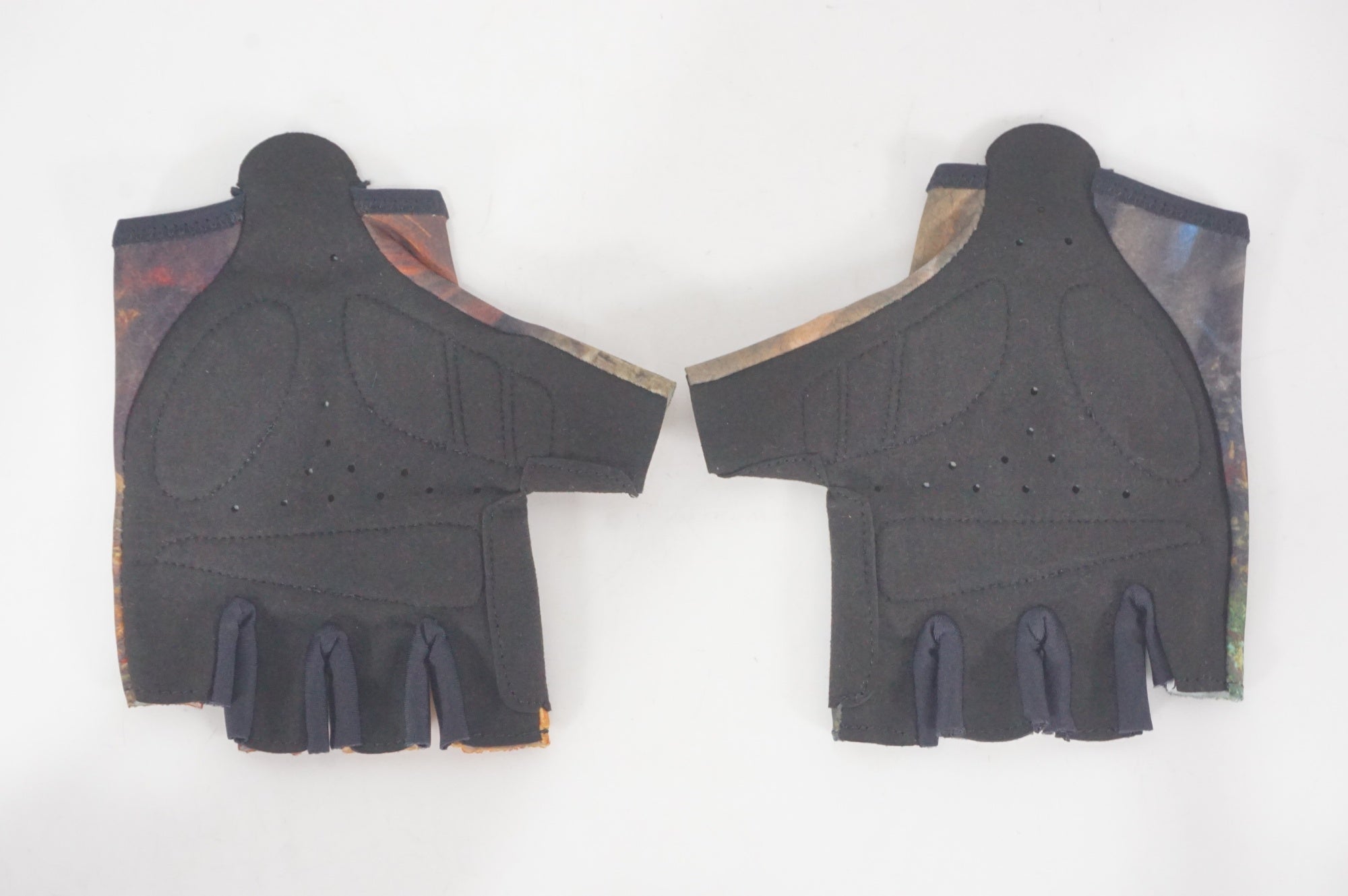 AGU 「アグ」 JUMBO-VISMA REPLICA TDF 2022 Sサイズ グローブ / AKIBA店