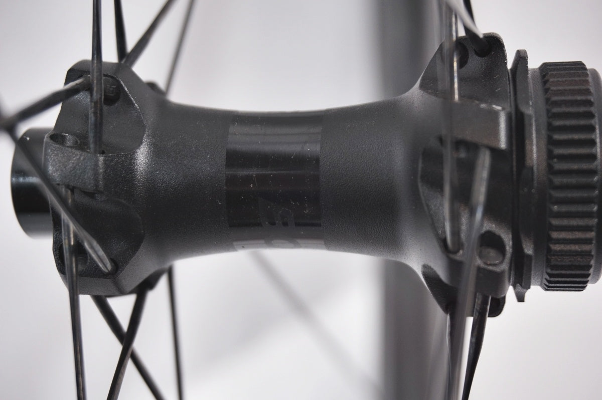 BONTRAGER 「ボントレガー」 AEOLUS PRO37V DISC TLR シマノ11速 ホイールセット / バイチャリ世田谷店