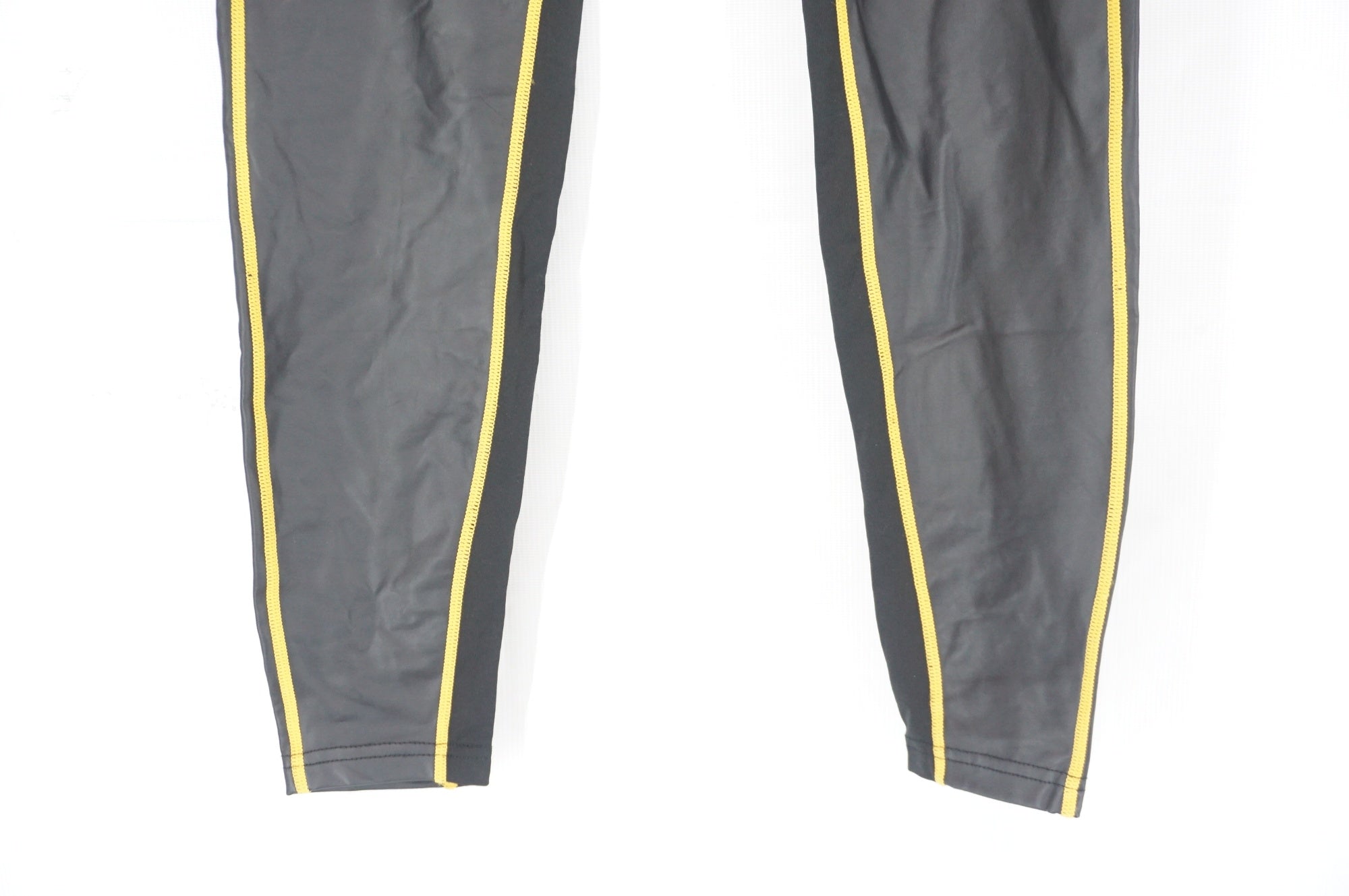 BODY TOUGHNESS 「ボディタフネス」 Mサイズ タイツ / 阪急塚口店