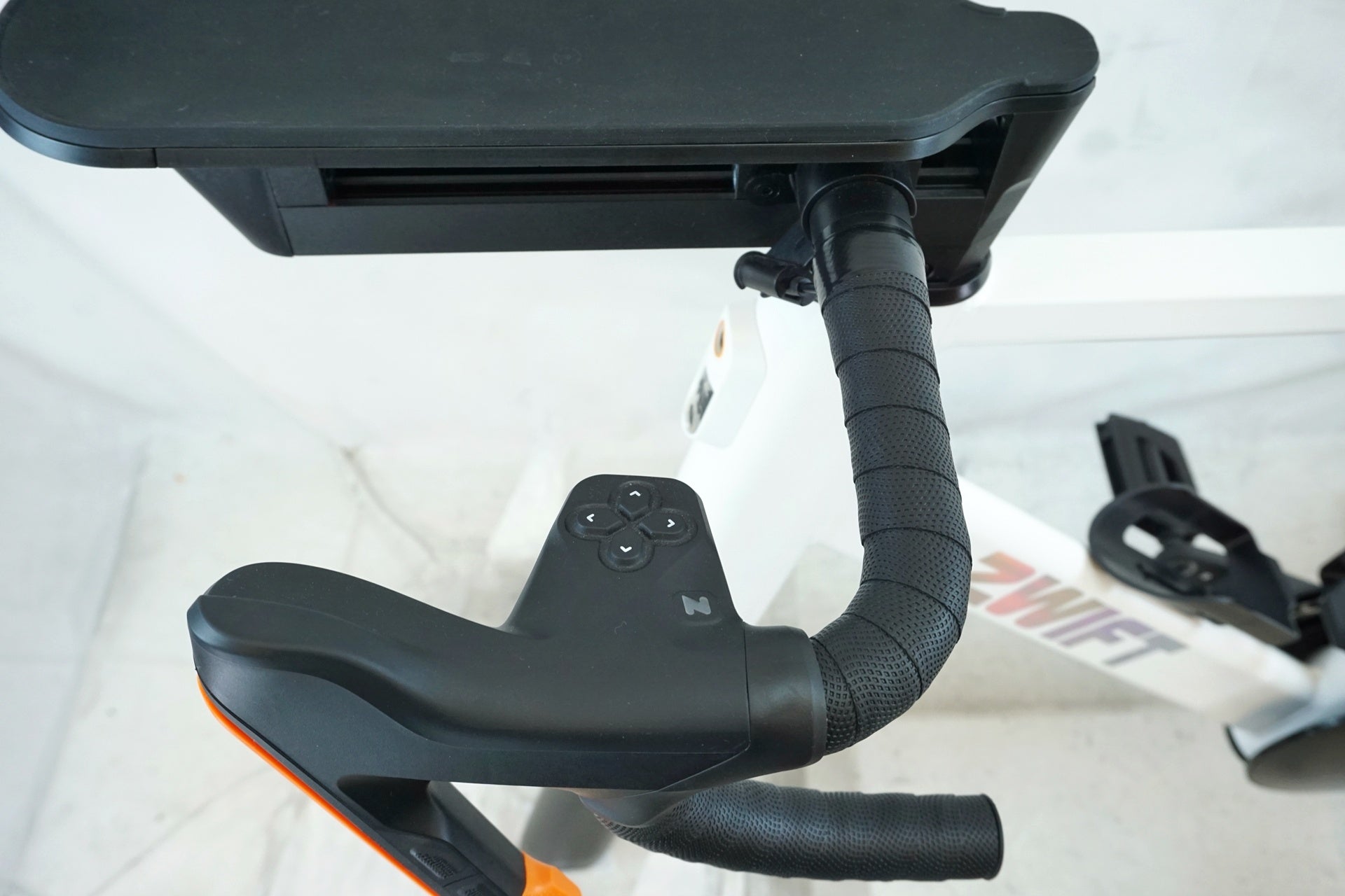 WAHOO 「ワフー」 ZWIFT RIDE WITH KICKR CORE2 スマートトレーナー / 有明ガーデン店