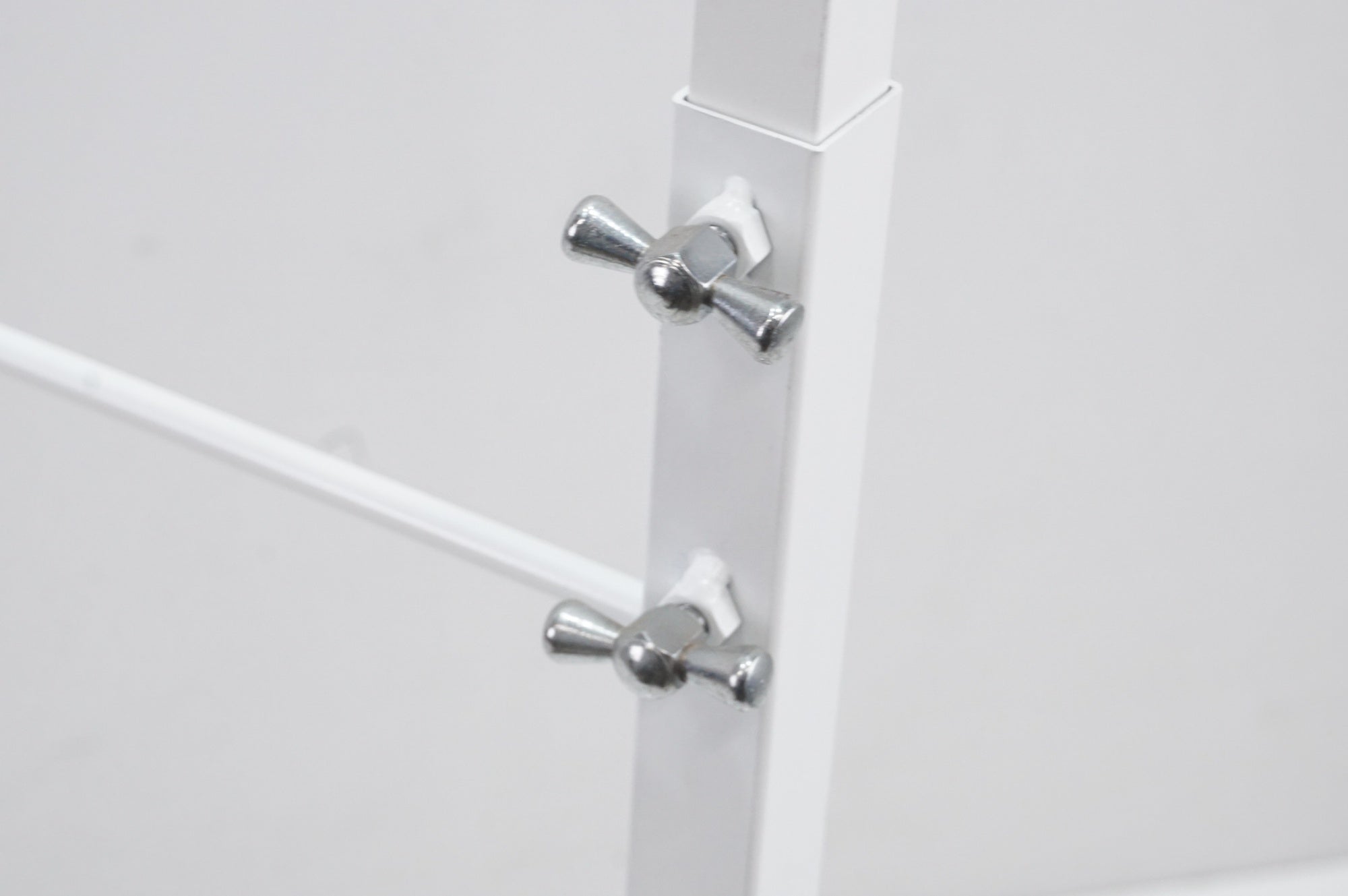 DINOS 「ディノス」 ディスプレイスタンド / 大宮店