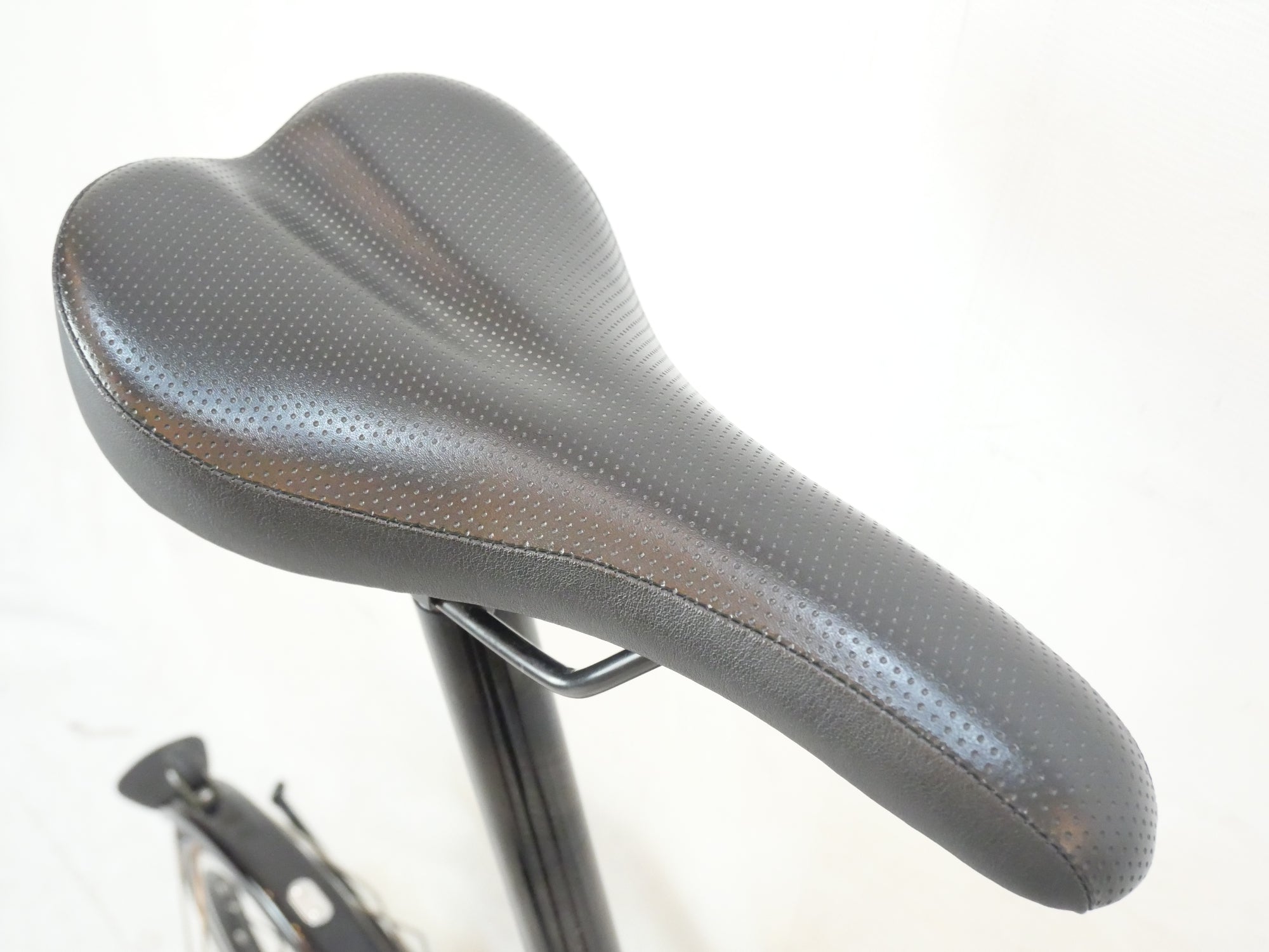 BROMPTON 「ブロンプトン」 C LINE EXPLORE LOW HANDLE 16インチ 2023年モデル 折り畳み自転車 / バイチャリ浦和ベース