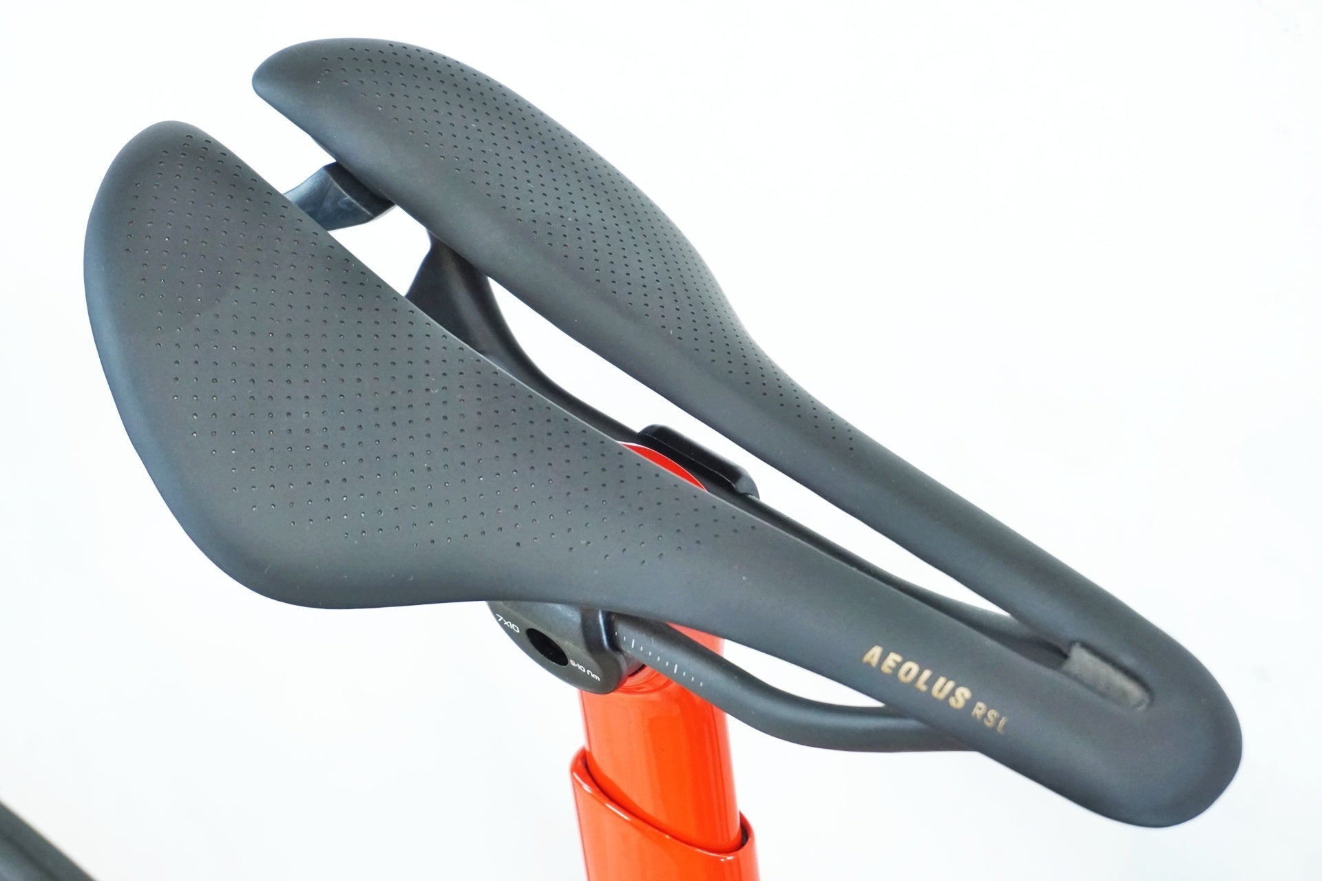 TREK 「トレック」 MADONE SLR9 AXS GEN8 2025年モデル ロードバイク / 有明ガーデン店