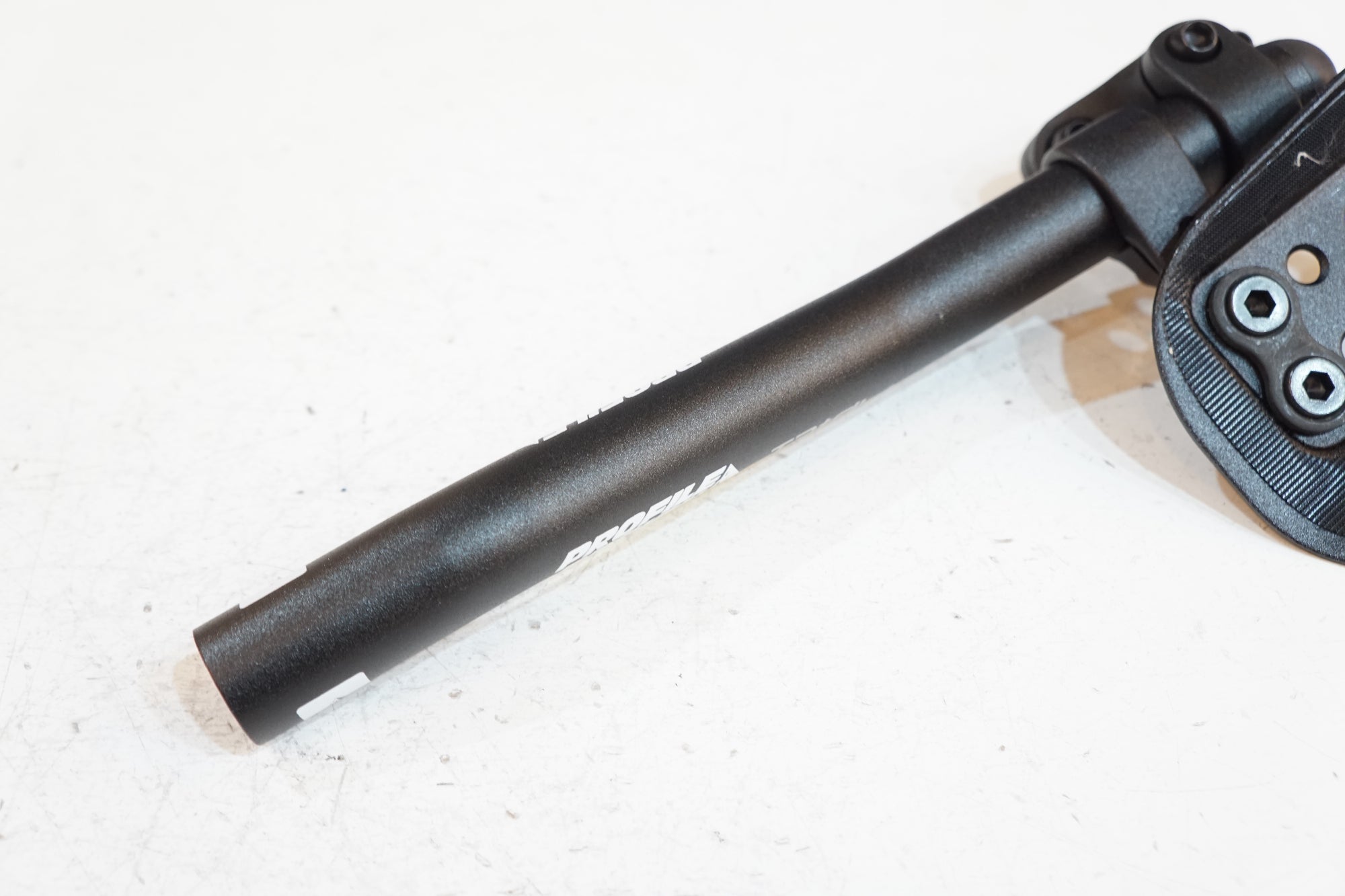 PROFILE DESIGN 「プロファイル デザイン」 T2+DL エアロバー / バイチャリ浦和ベース