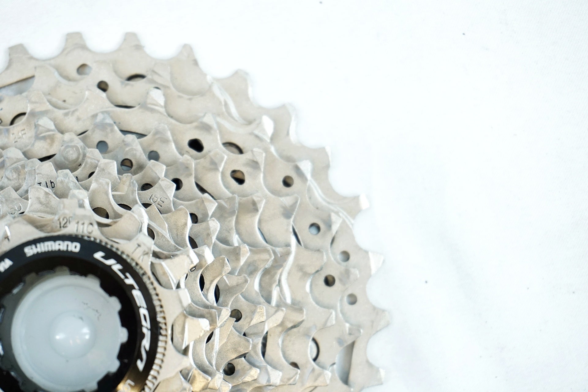 SHIMANO 「シマノ」 ULTEGRA CS-R8100 11-30T スプロケット / 有明ガーデン店