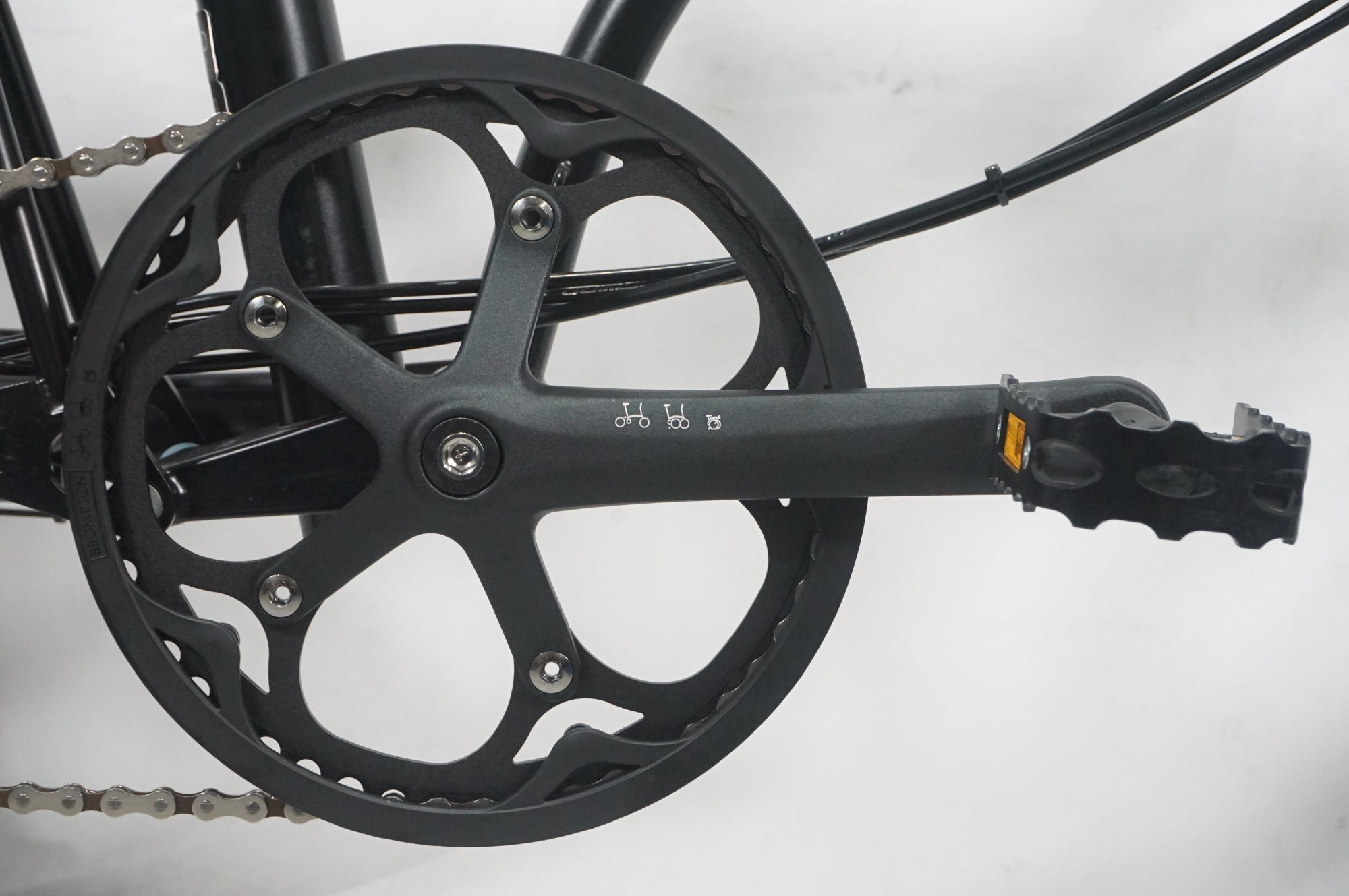 BROMPTON 「ブロンプトン」 C LINE EXPLORE MID WITH RACK 2024年モデル 16インチ 折りたたみ自転車 / AKIBA店