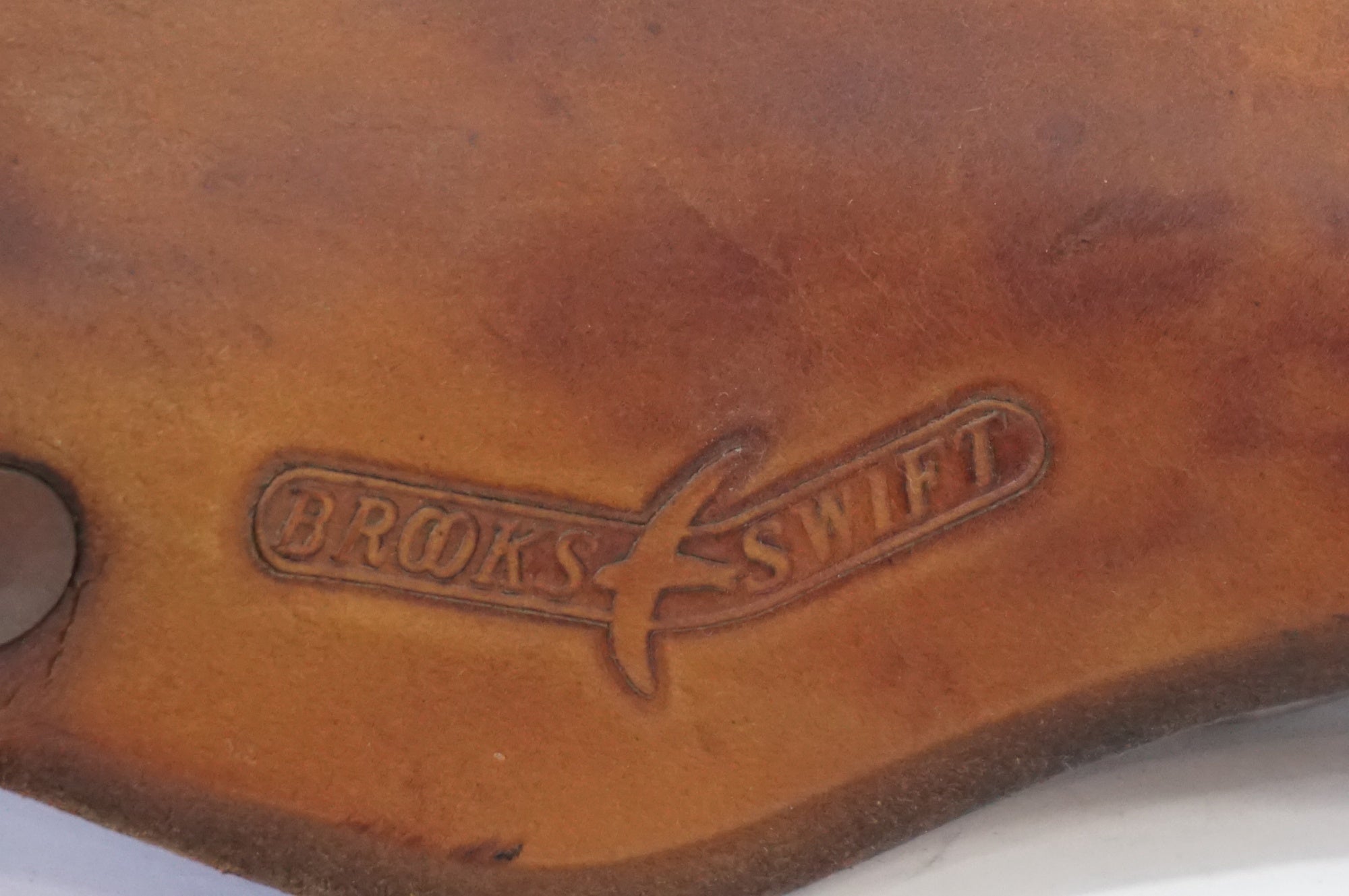BROOKS 「ブルックス」 SWIFT サドル / 世田谷店