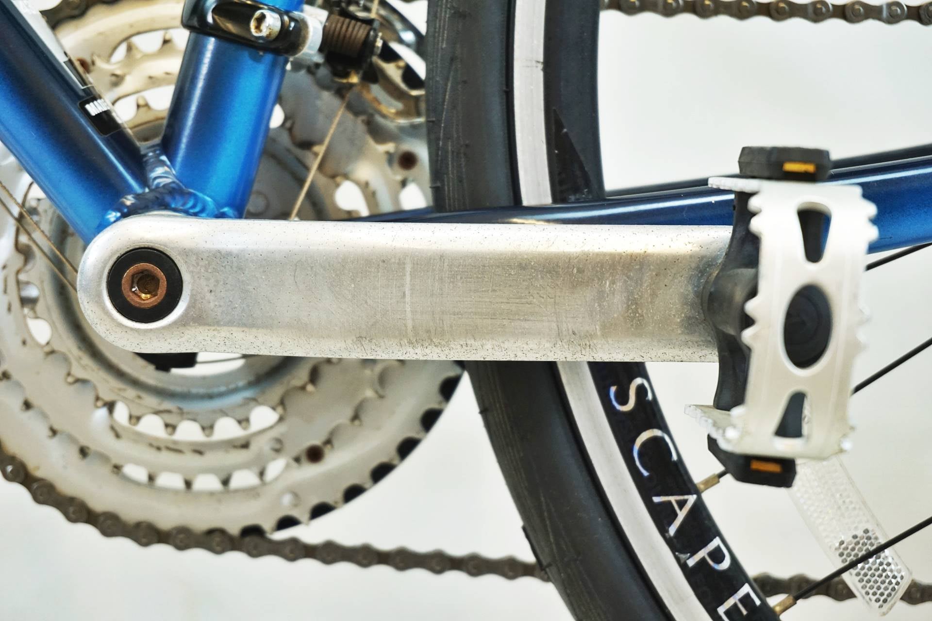 GIANT 「ジャイアント」 ESCAPE R3 2013年モデル クロスバイク / 有明ガーデン店