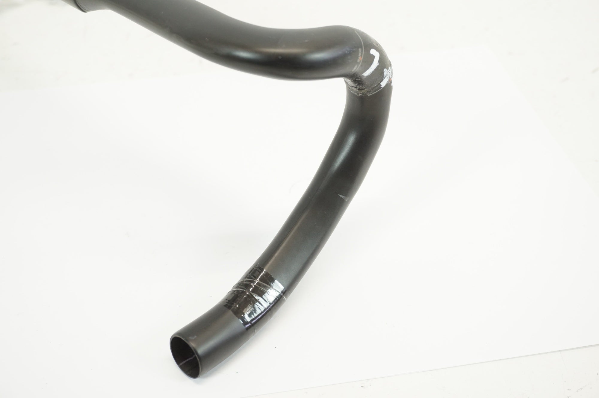 ONEBYESU 「ワンバイエス」 J-CARBON GRAND MONROE SL φ31.8 420mm ハンドル / 宇都宮店