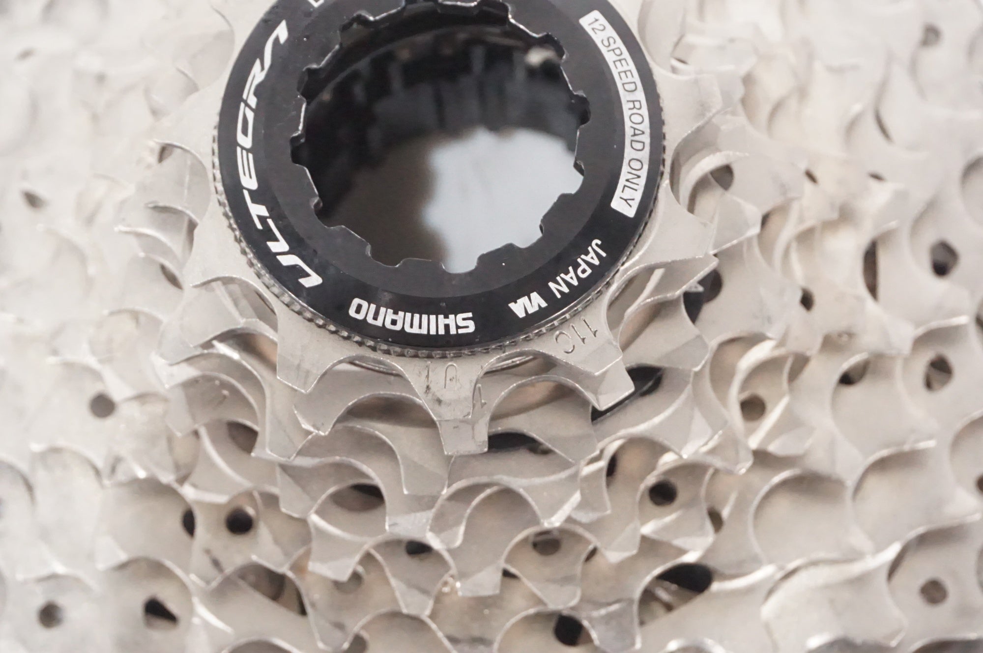 SHIMANO 「シマノ」 ULTEGRA CS-R8100 11-30T スプロケット / AKIBA店