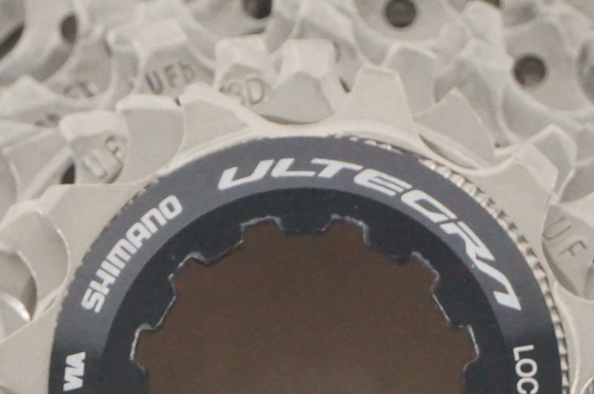 SHIMANO 「シマノ」 ULTEGRA CS-R8100 11-30T スプロケット / AKIBA店