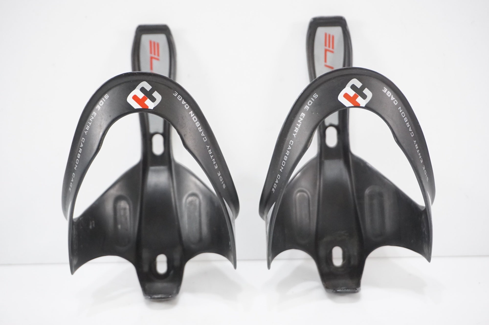 ELITE 「エリート」 CANNIBAL CARBON ボトルケージセット / AKIBA店