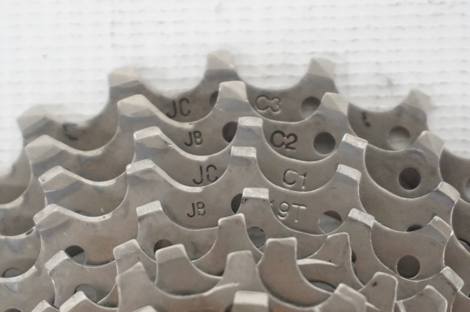 SHIMANO 「シマノ」 105 CS-5700 12-25T スプロケット / 阪急塚口店