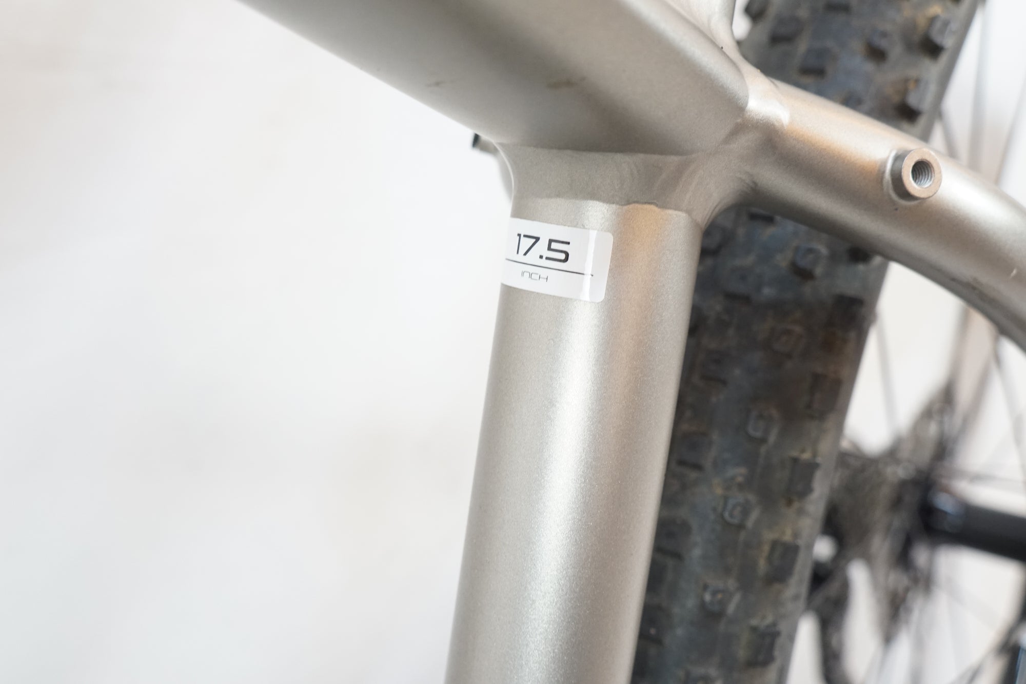 TREK 「トレック」 XCALIBER 8 2019年モデル マウンテンバイク / バイチャリ浦和ベース