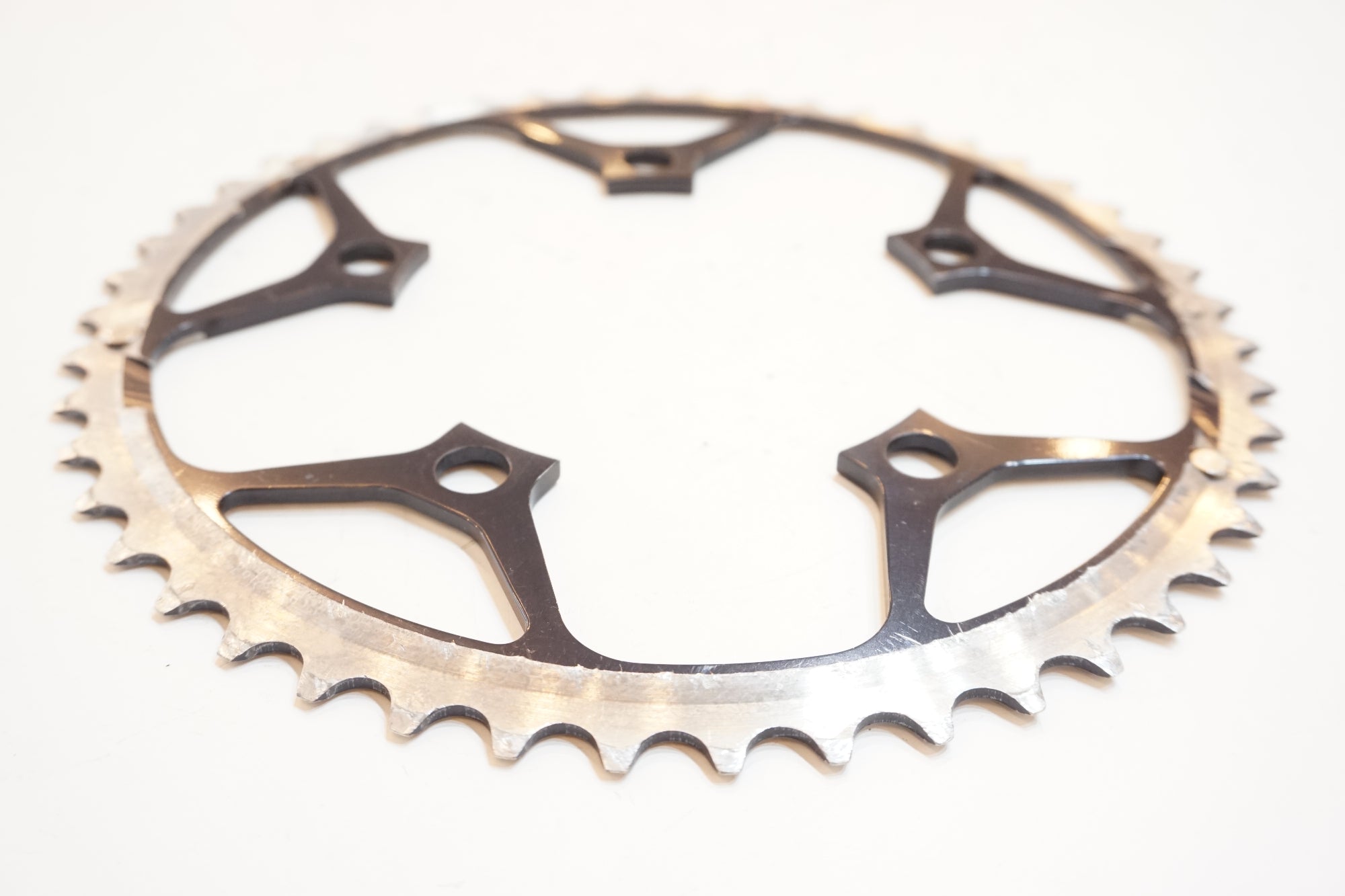 SPECIALITES 「スペシャリテ」 TA 48T チェーンリング / バイチャリ浦和ベース