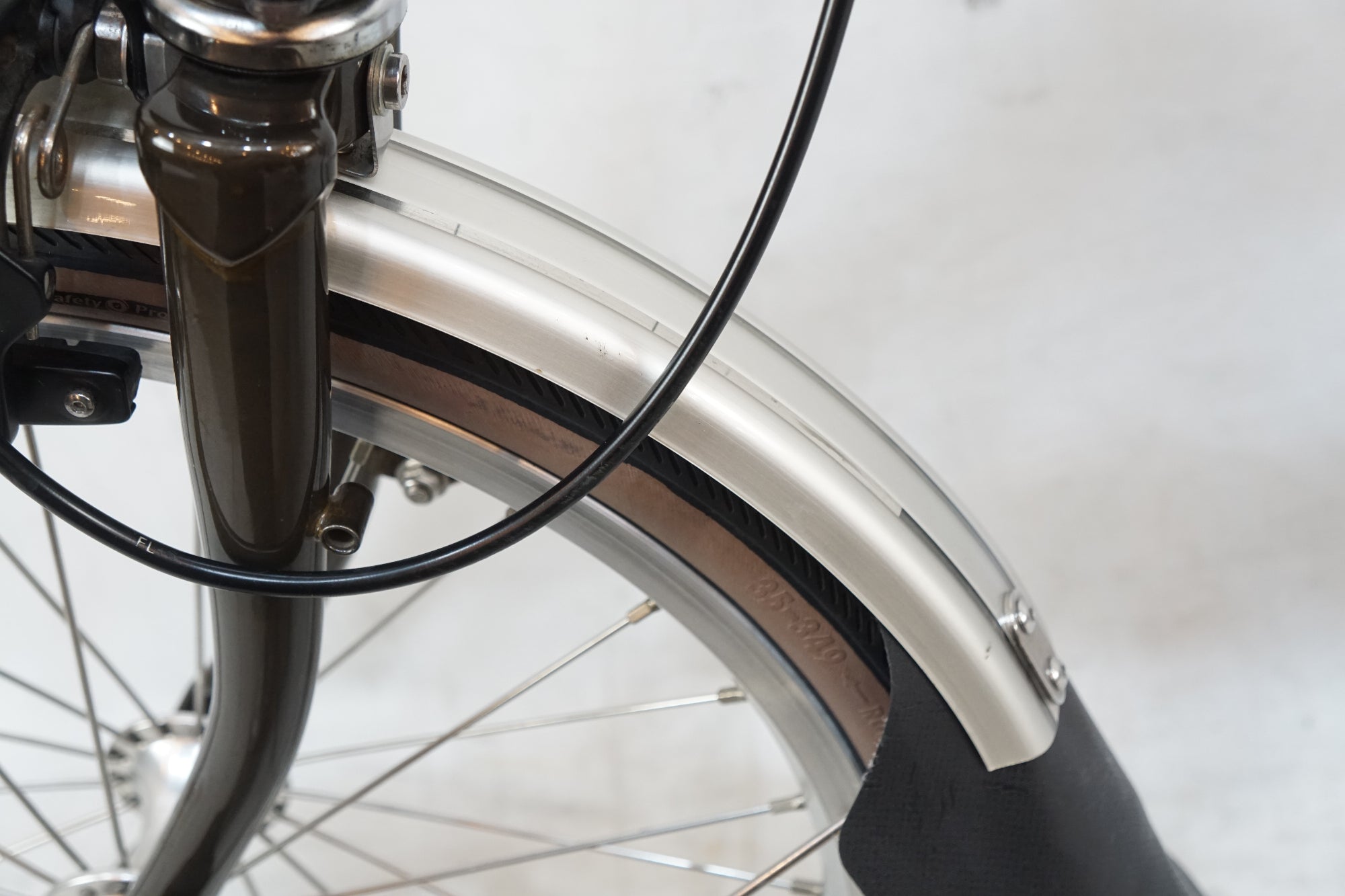 BROMPTON 「ブロンプトン」 C-LINE EXPLORE LOW WITH RACK 2021年モデル 16インチ 折り畳み自転車 / バイチャリ浦和ベース