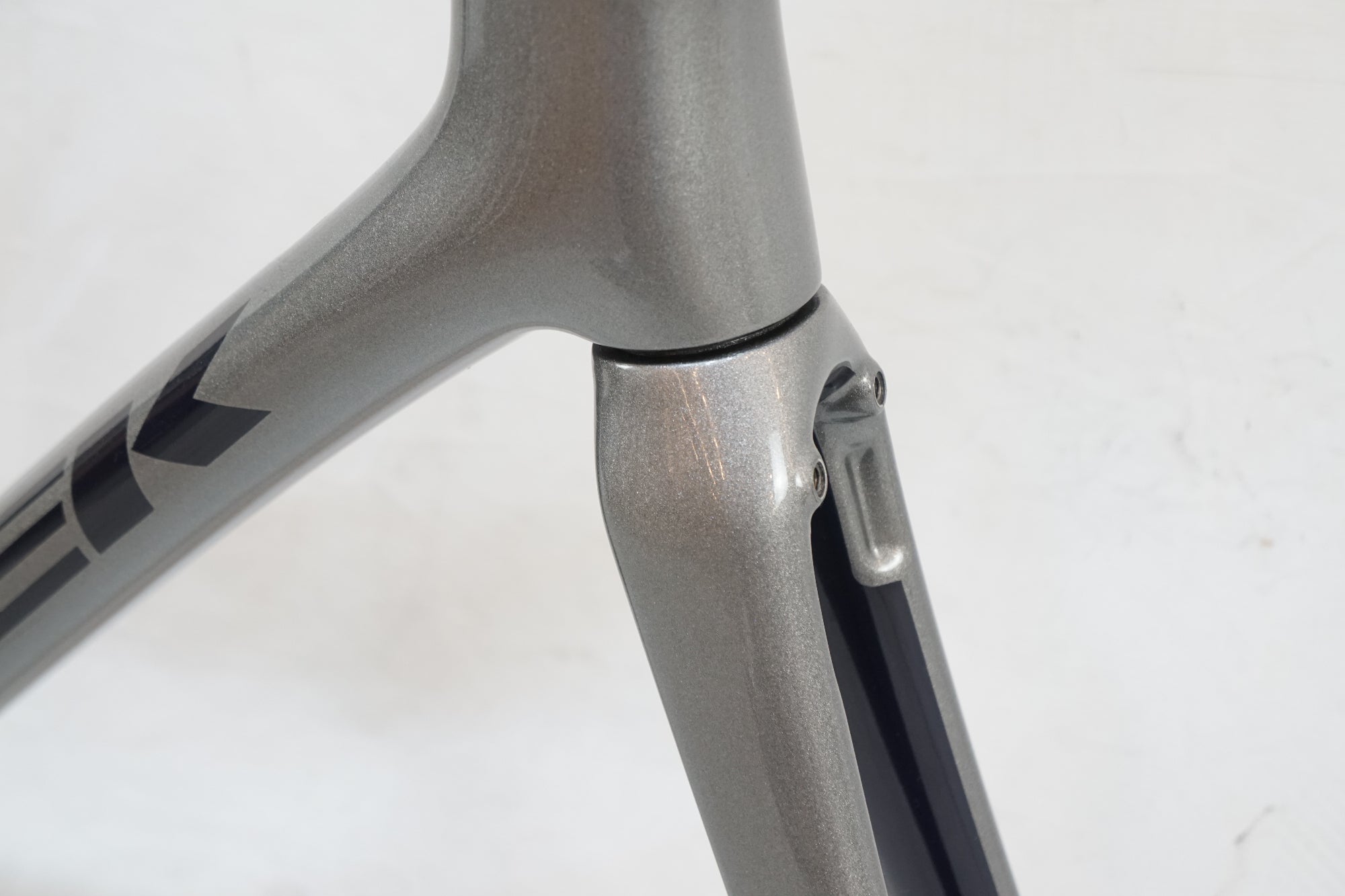 TREK 「トレック」 EMONDA SLR H2 2018年モデル フレームセット / バイチャリ浦和ベース