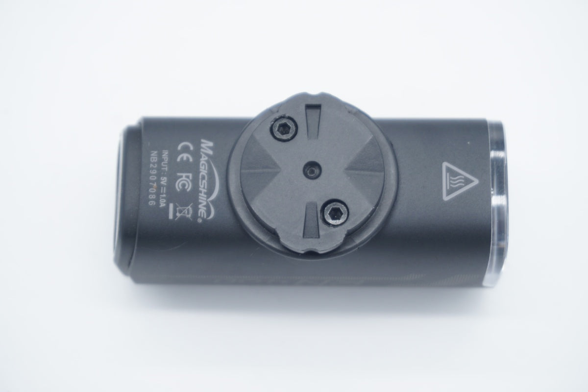 OLIGHT 「オーライト」 RN400 フロントライト/ 滋賀大津店