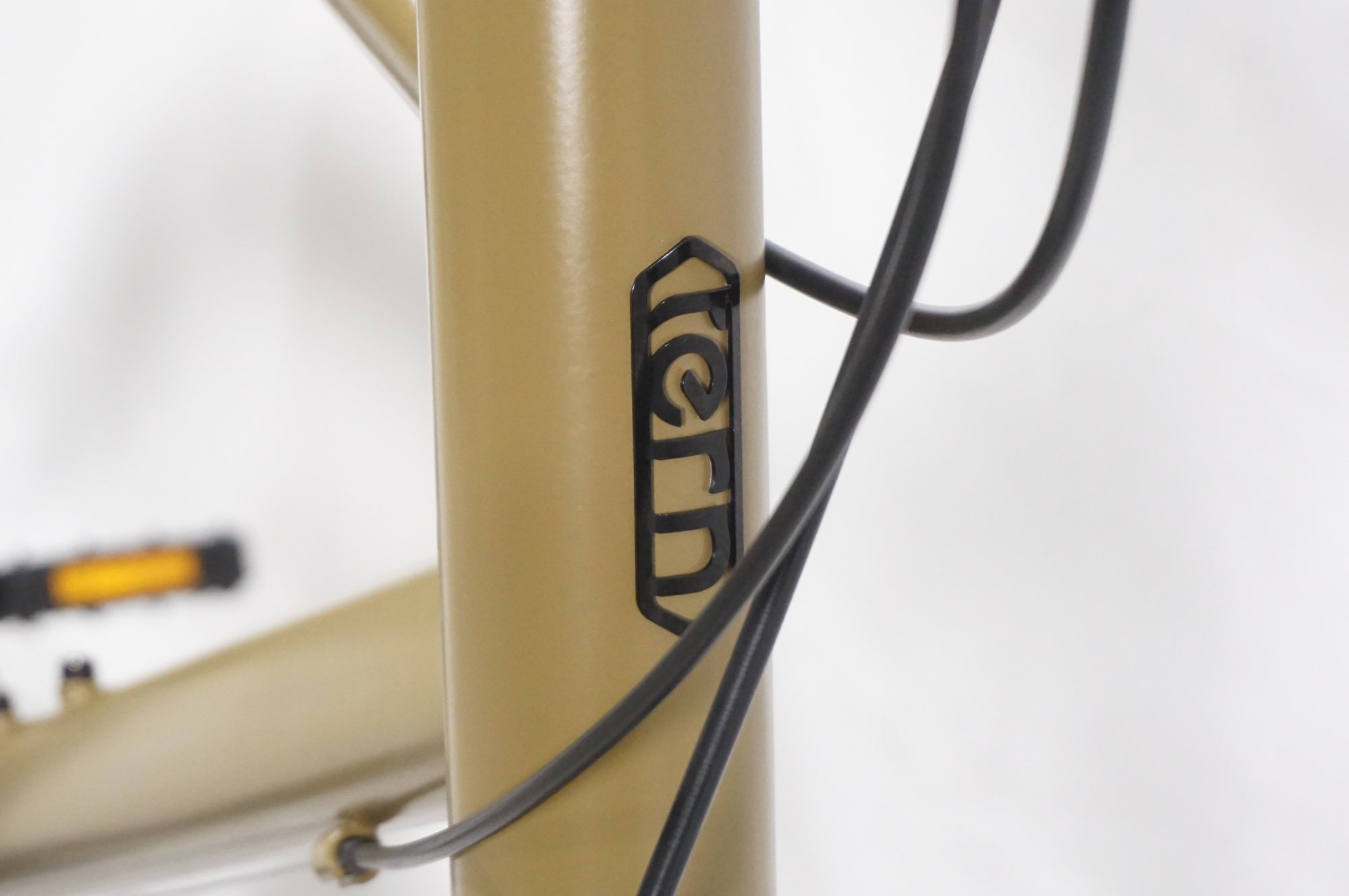 TERN 「ターン」 CREST 2025年モデル 20インチ ミニベロ / AKIBA店