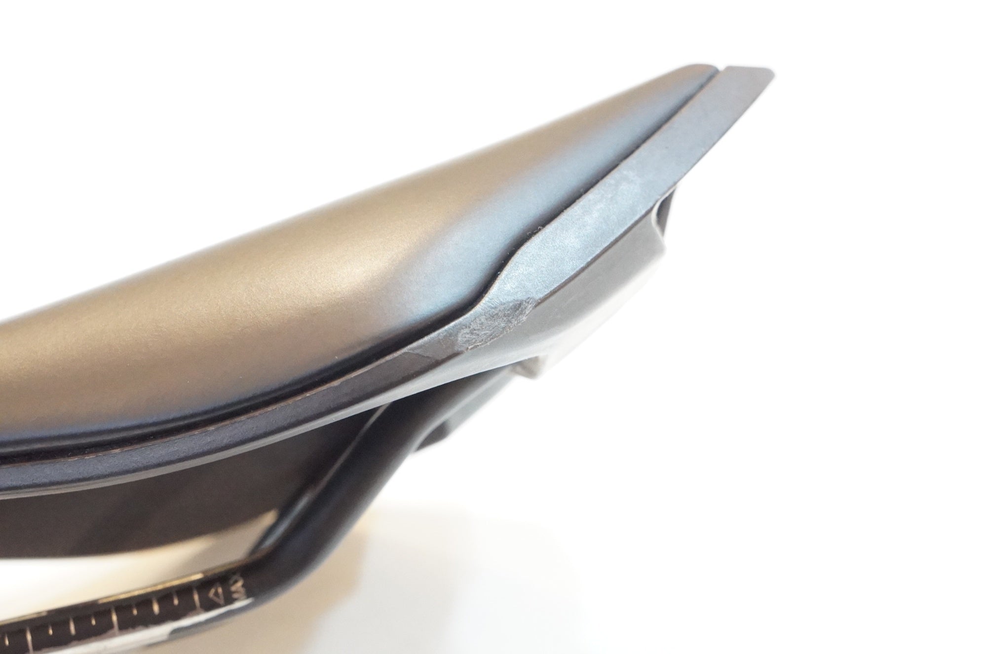 SHIMANO 「シマノ」 PRO STEALTH PERFORMANCE サドル / 浦和ベース