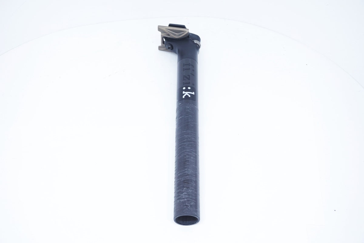 FIZIK 「フィジーク」 CYRANO R1 Φ31.6 300mm シートポスト / 大阪美原北インター店