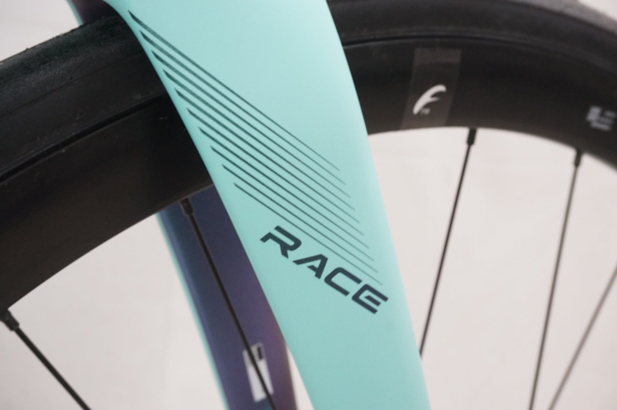 BIANCHI 「ビアンキ」 OLTRE RACE 2024年モデル ロードバイク / 福岡店