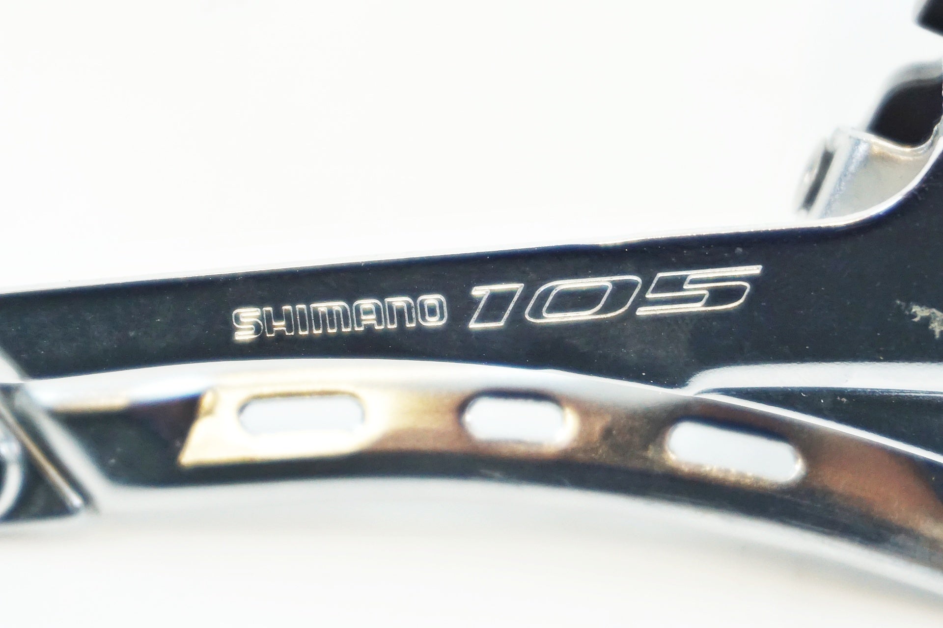 SHIMANO 「シマノ」 105 FD-5800 フロントディレイラー / 有明ガーデン店