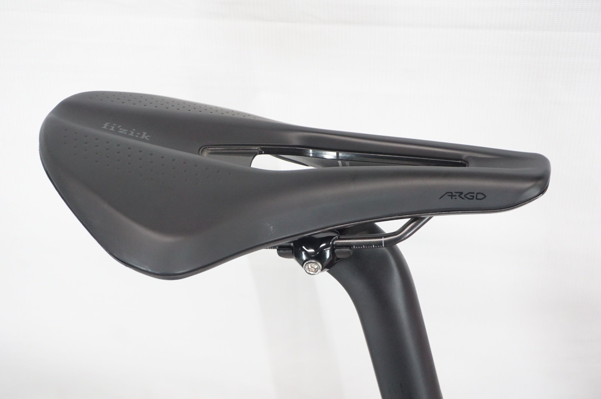 CARRERA 「カレラ」 PHIBRA DISC ULTEGRA R8170 2022年モデル ロードバイク / 阪急塚口店