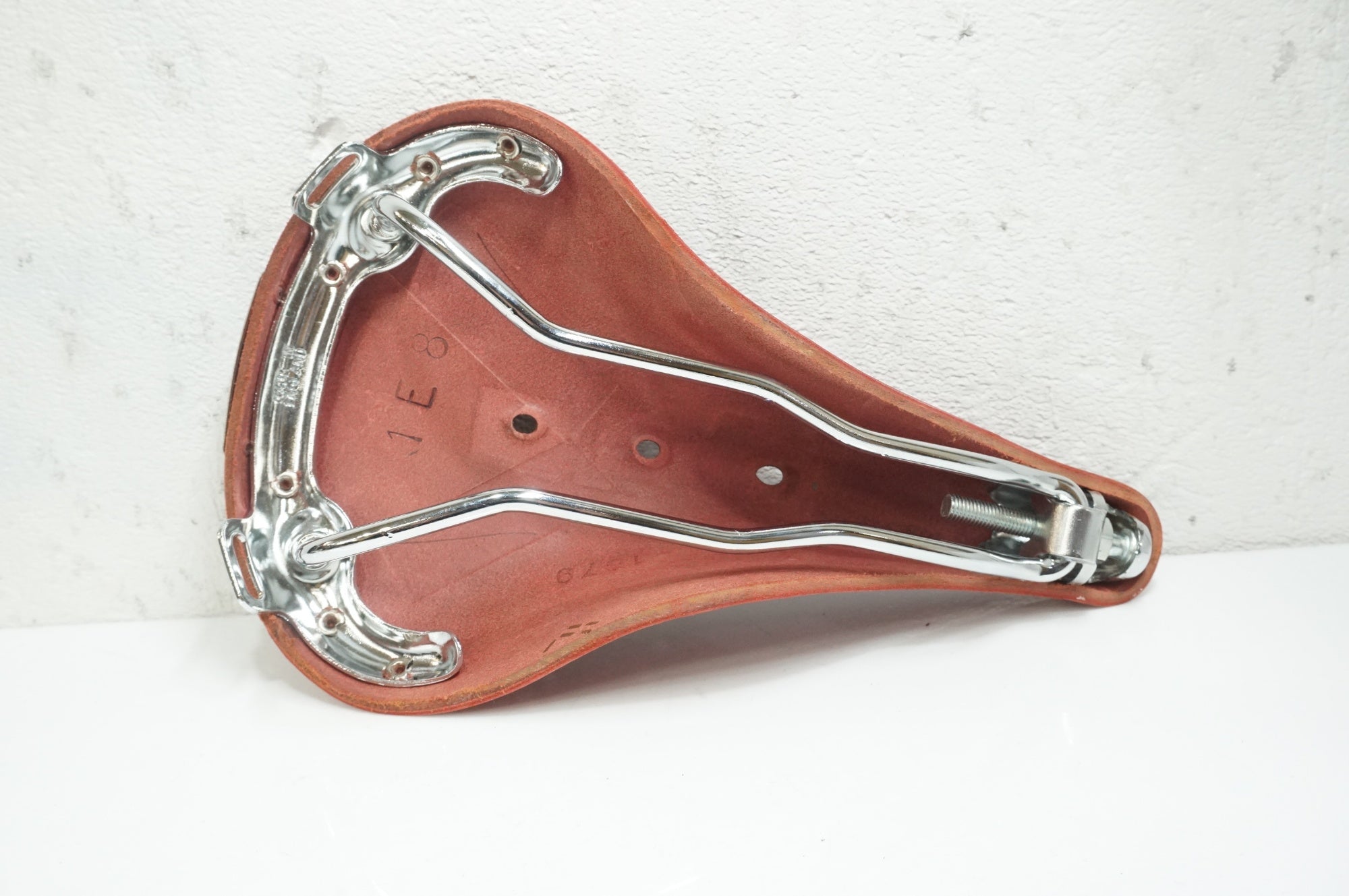 BROOKS 「ブルックス」 B17 STD ラズベリーカラー サドル / 大宮店