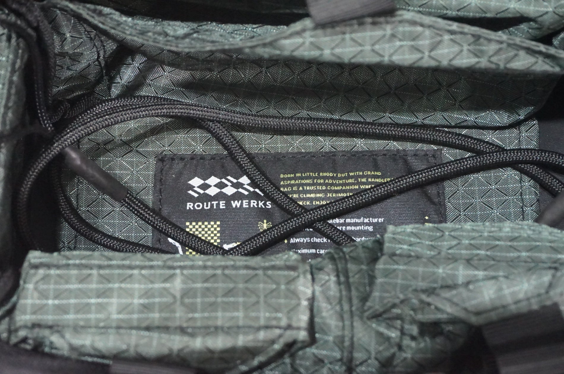 ROUTE WERKS 「ルートワークス」 THE HANDLEBAR BAG ハンドルバーバッグ / AKIBA店