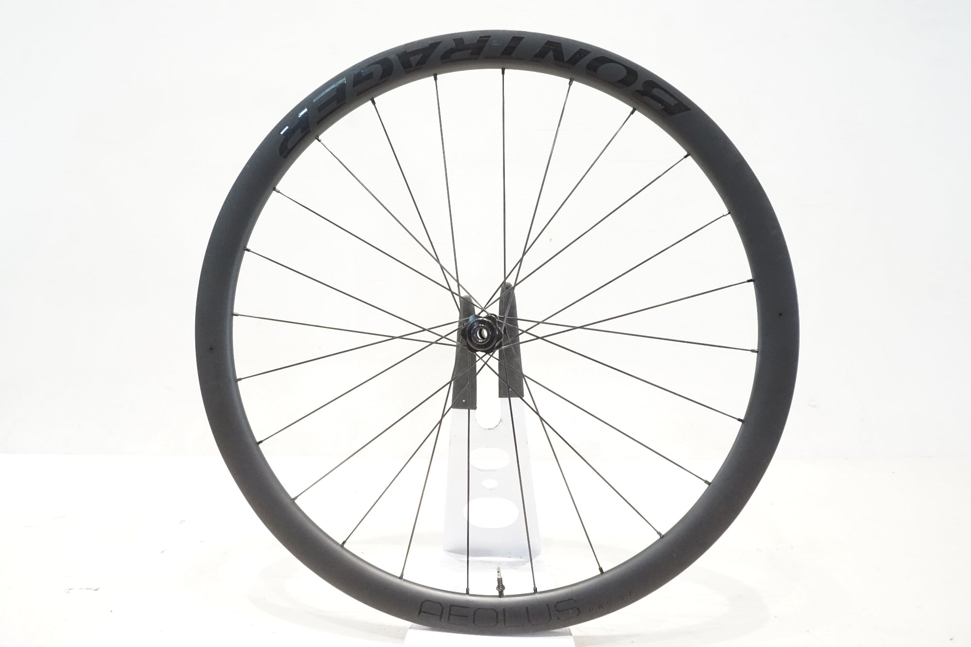 ボントレガー Aeolus Pro 37 カーボンホイール前後 おまけ付き BONTRAGER 「ボントレガー」 AEOLUS PRO 37 DISC フロントホイール