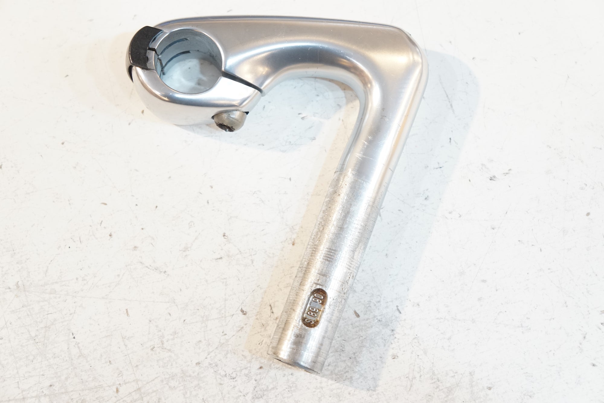 3T 「スリーティー」 90mm φ25.4 ステム / バイチャリ浦和ベース