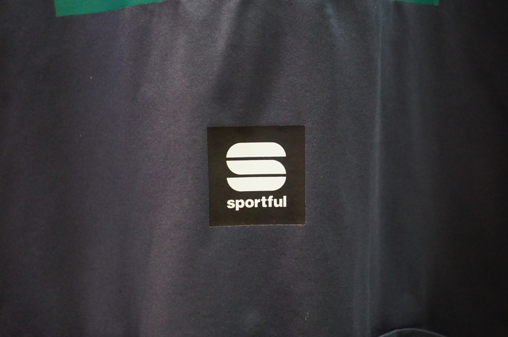 SPORTFUL 「スポーツフル」 REDBULL BORA HANSGROHE FIANDRE PRO LONG SLEEVES (5224421-4022) XLサイズ ジャケット / 熊谷本店